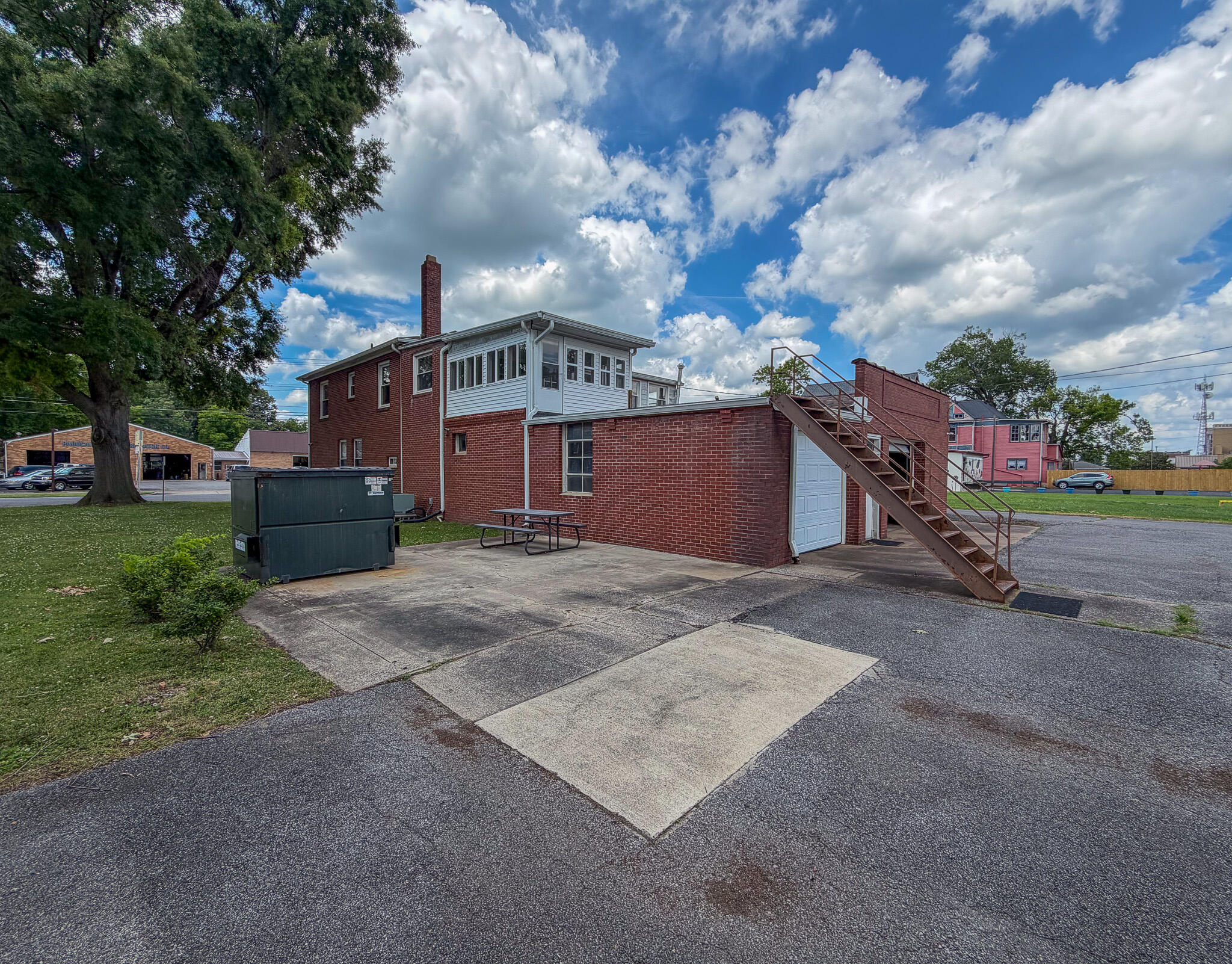 822 Jefferson Street Property Photo 36