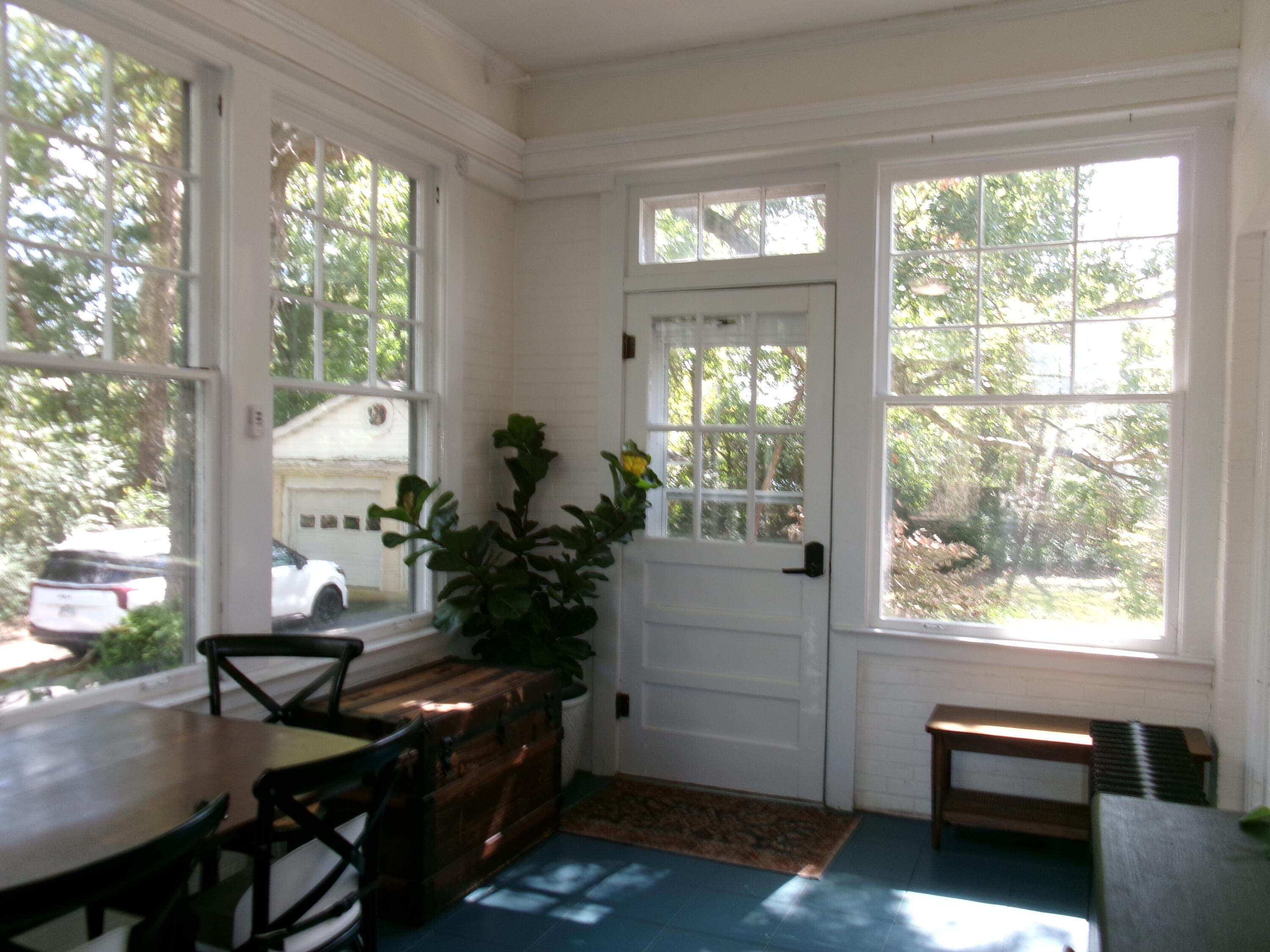 504 E College Street Property Photo 17
