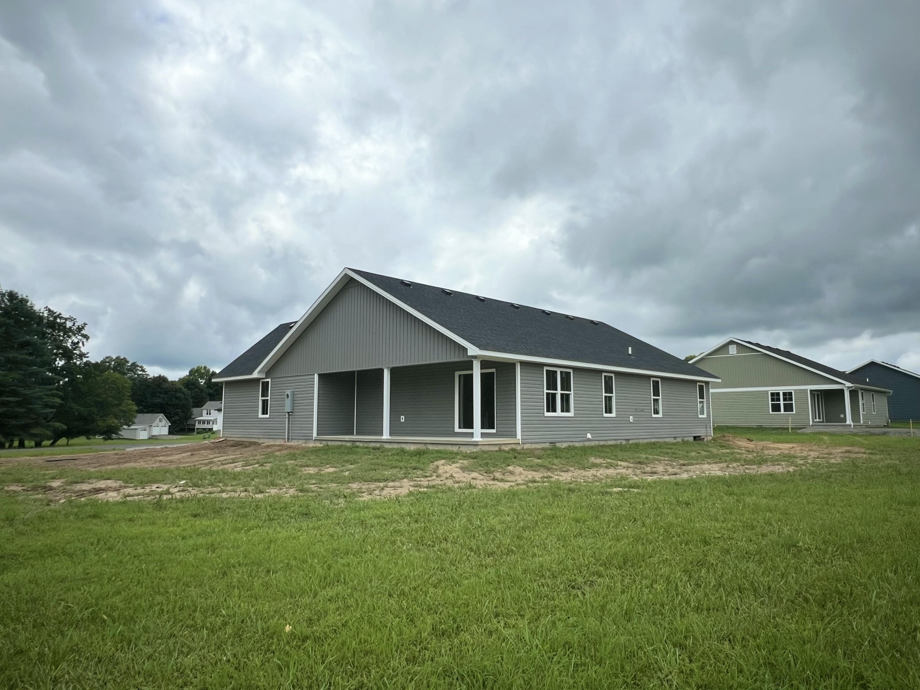 121 Deerview Lane Property Photo 3
