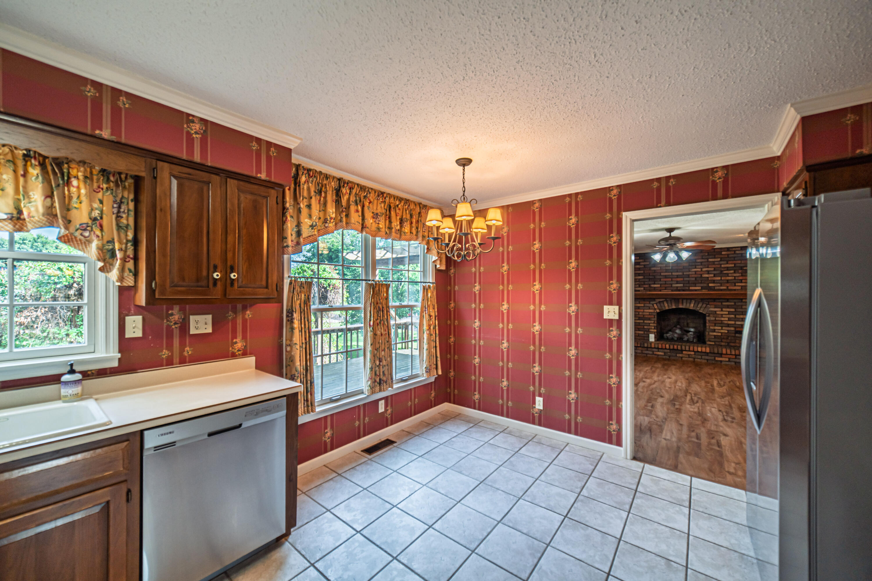 323 Meadowaire Drive Property Photo 26