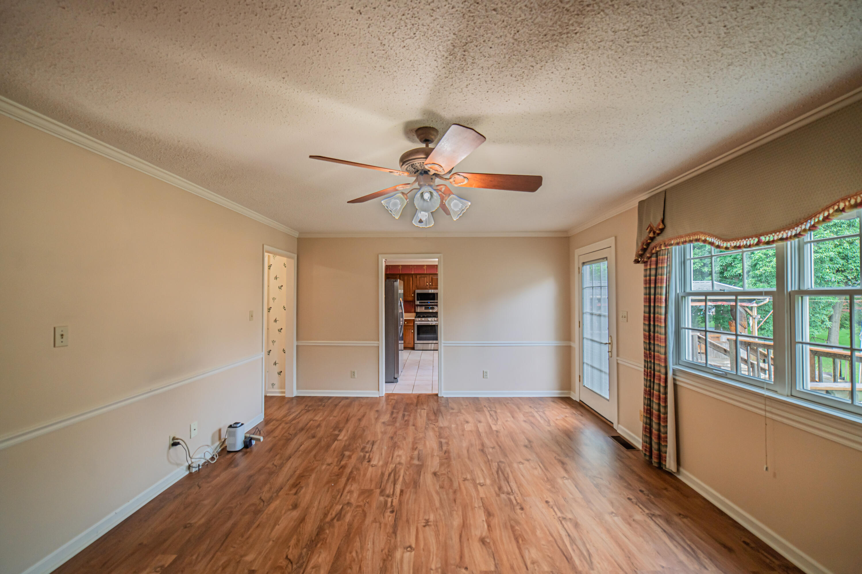 323 Meadowaire Drive Property Photo 29