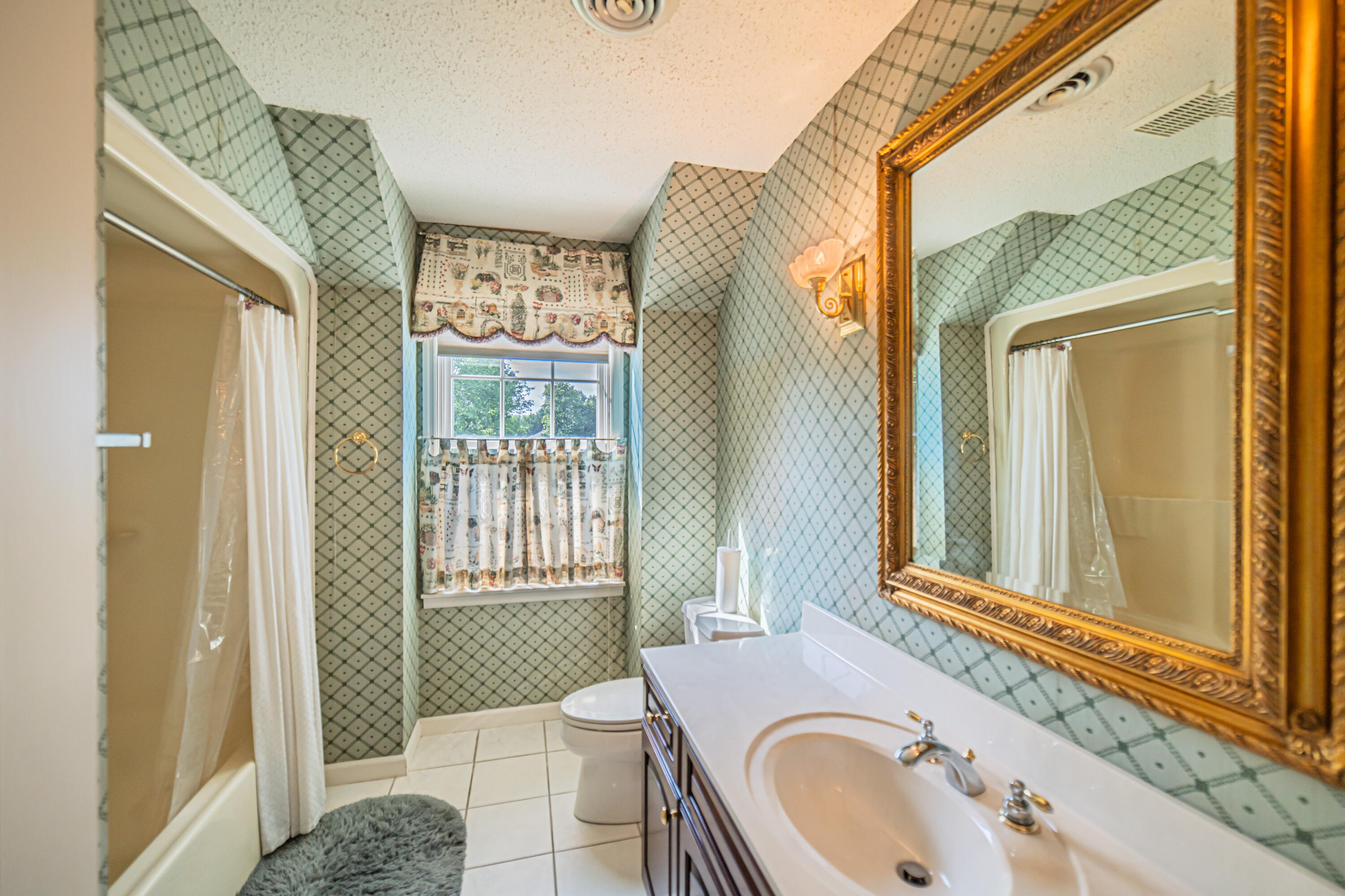323 Meadowaire Drive Property Photo 43