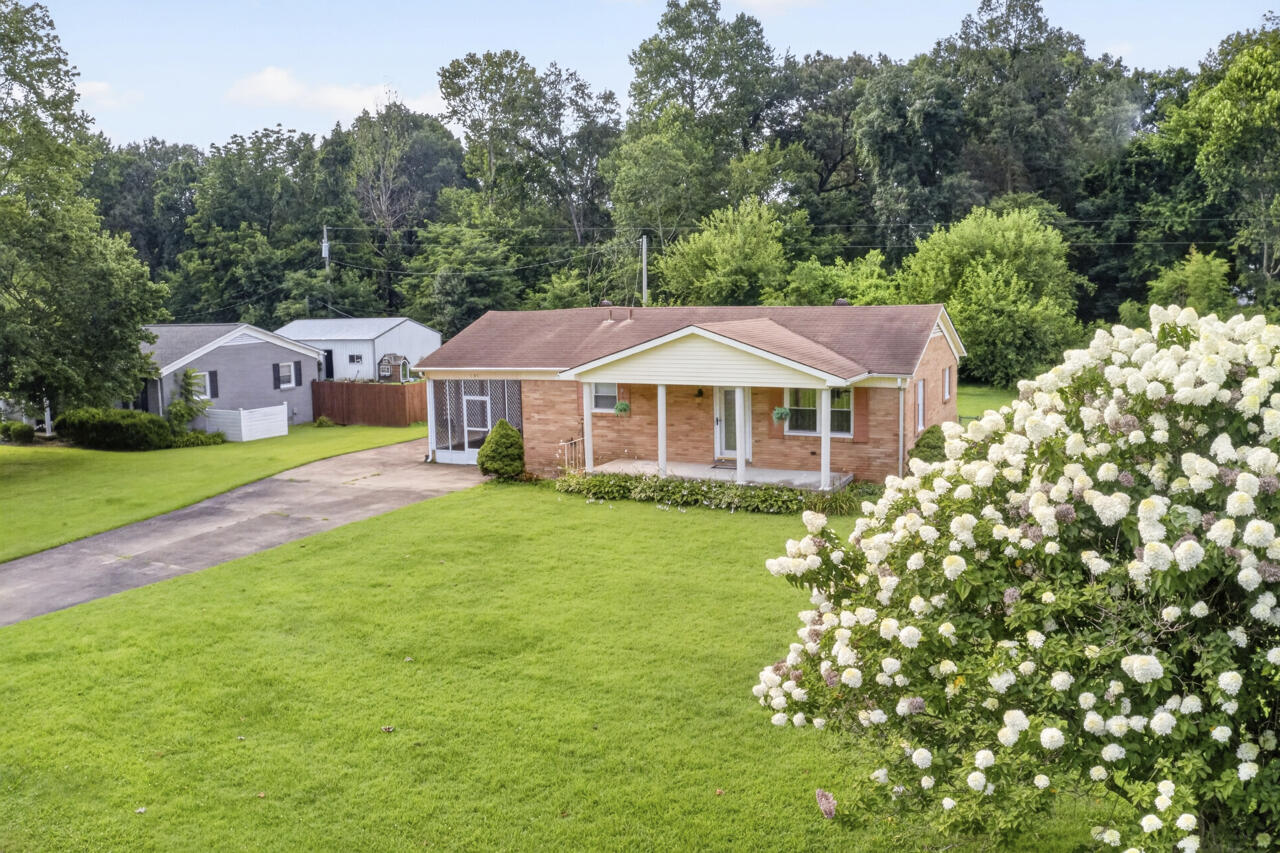 135 Southern Heights Property Photo 4