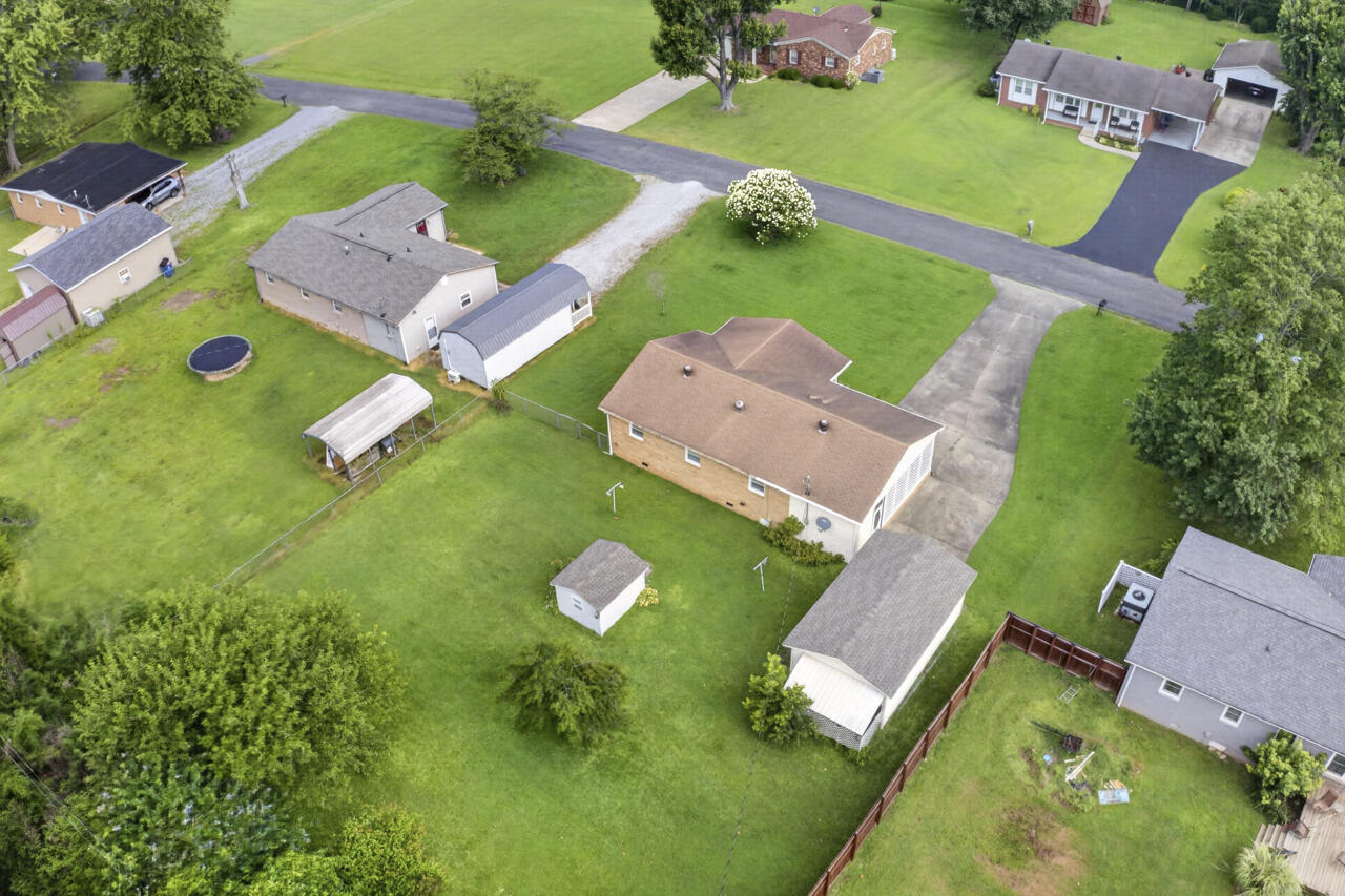 135 Southern Heights Property Photo 11