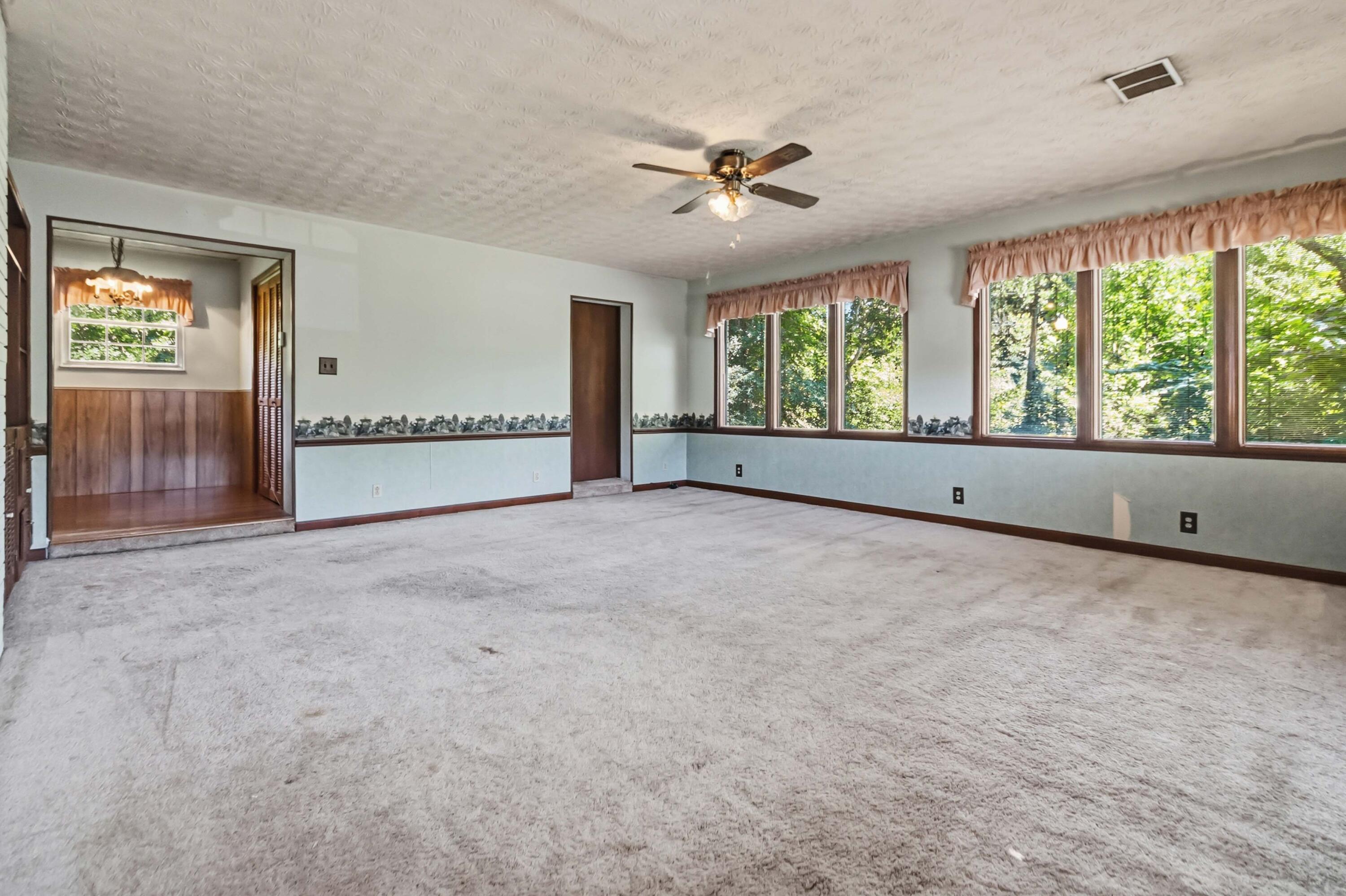 37 Kentucky Lane Property Photo 13