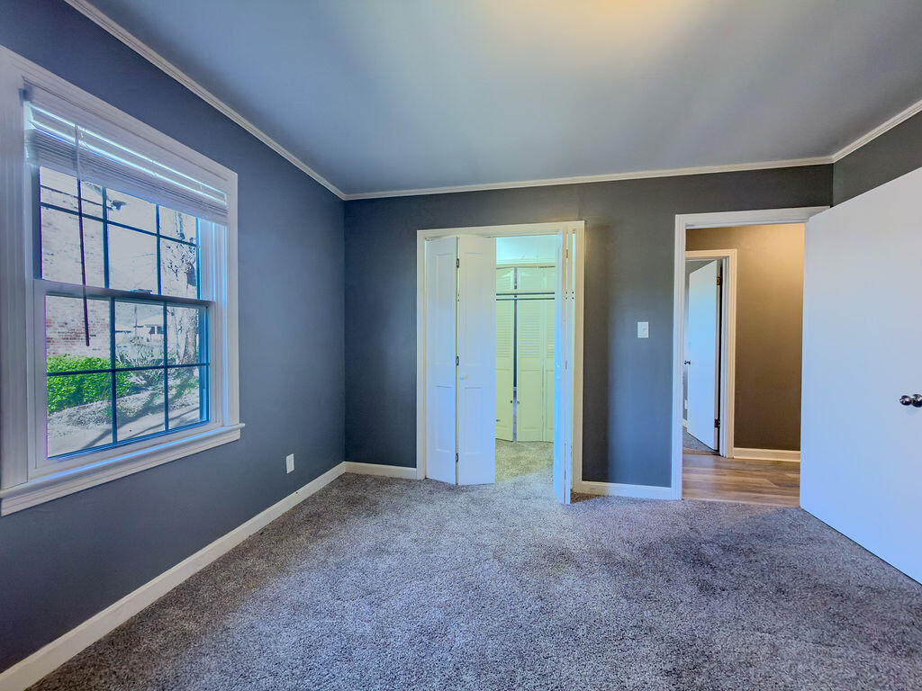 403 Fairlane Drive Property Photo 13