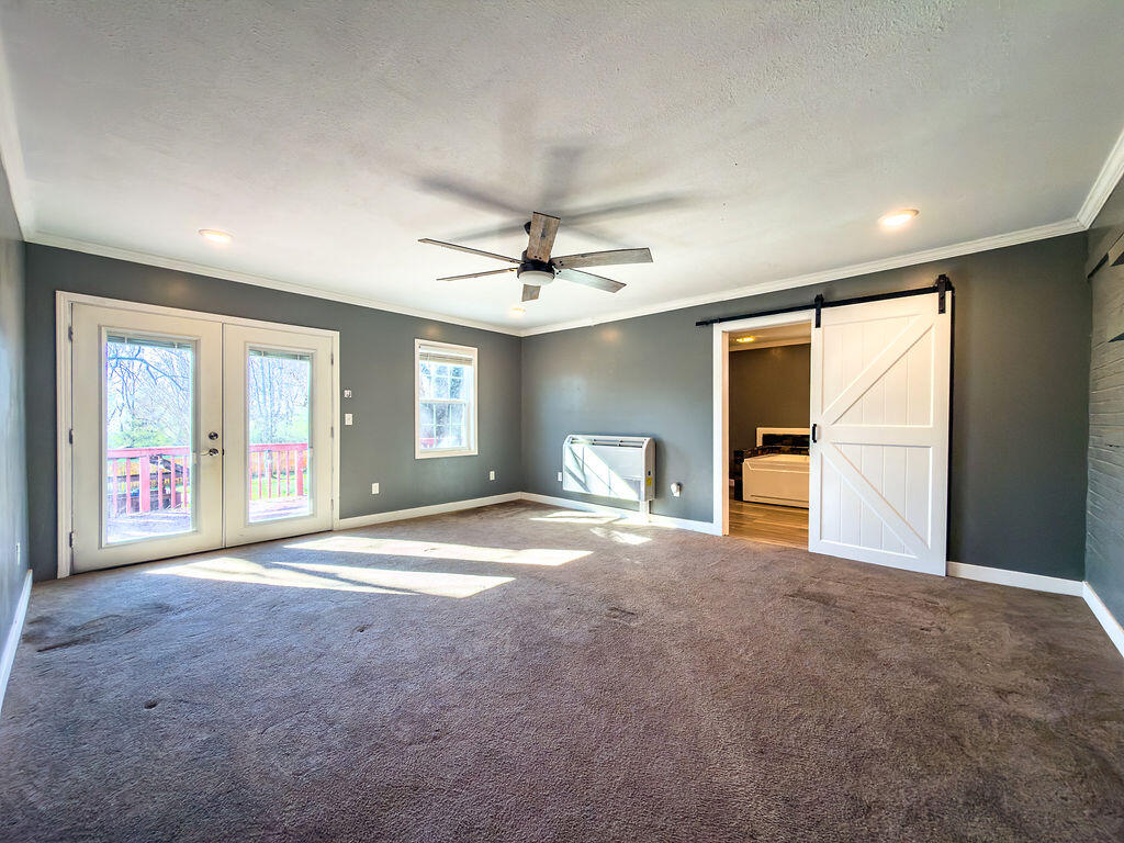 403 Fairlane Drive Property Photo 16