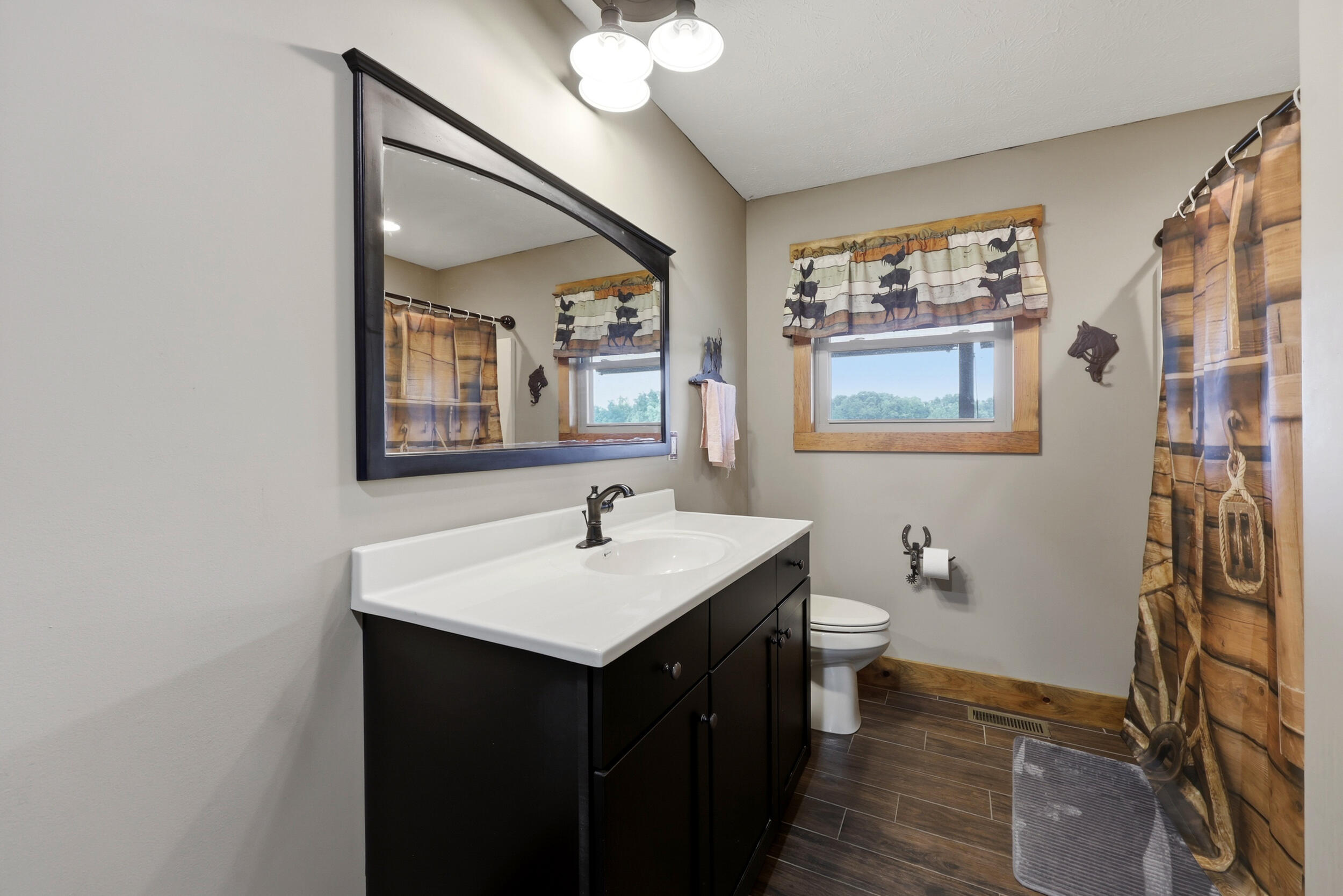 1010 Redwing Way Property Photo 14