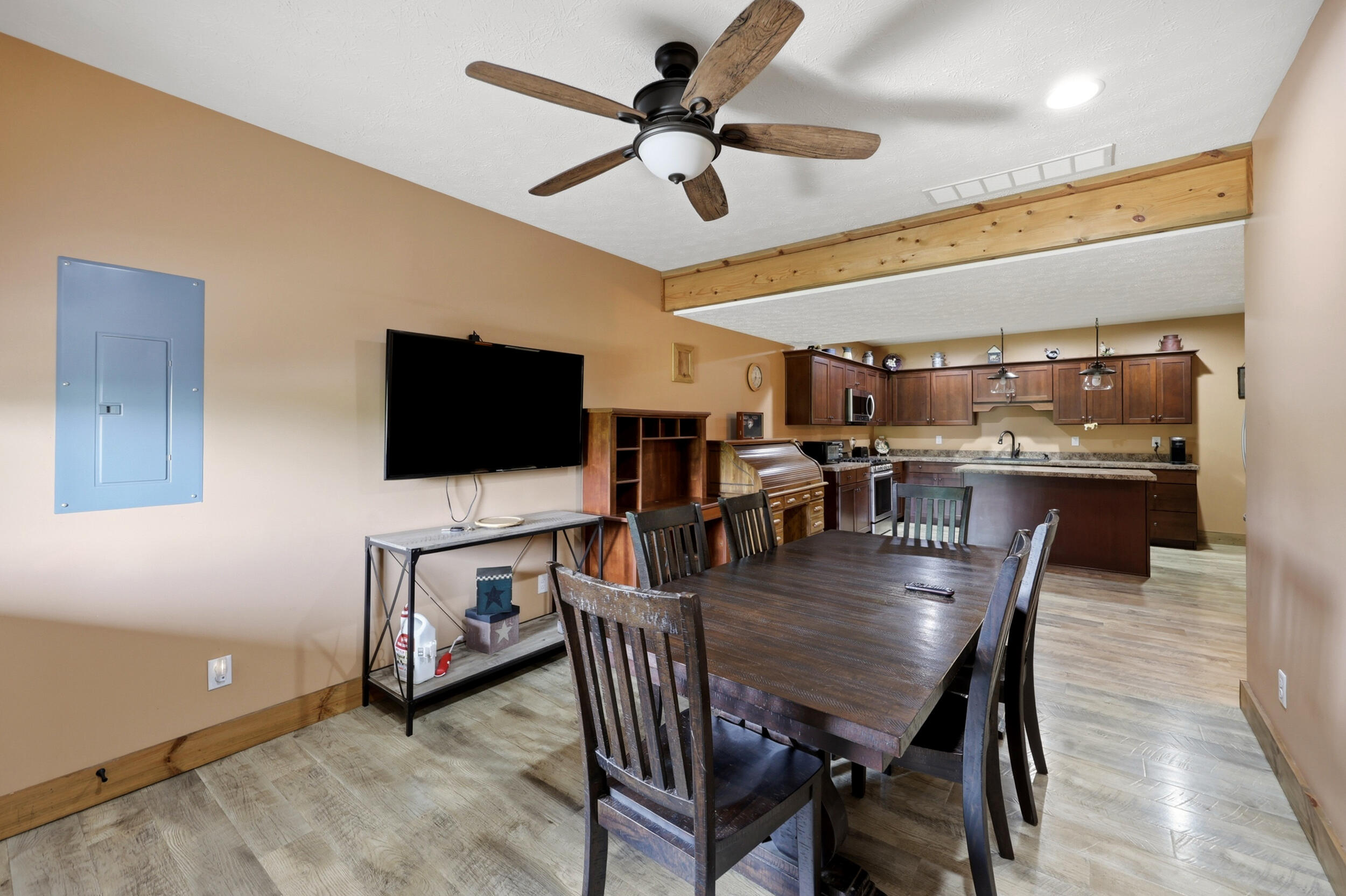 1010 Redwing Way Property Photo 21