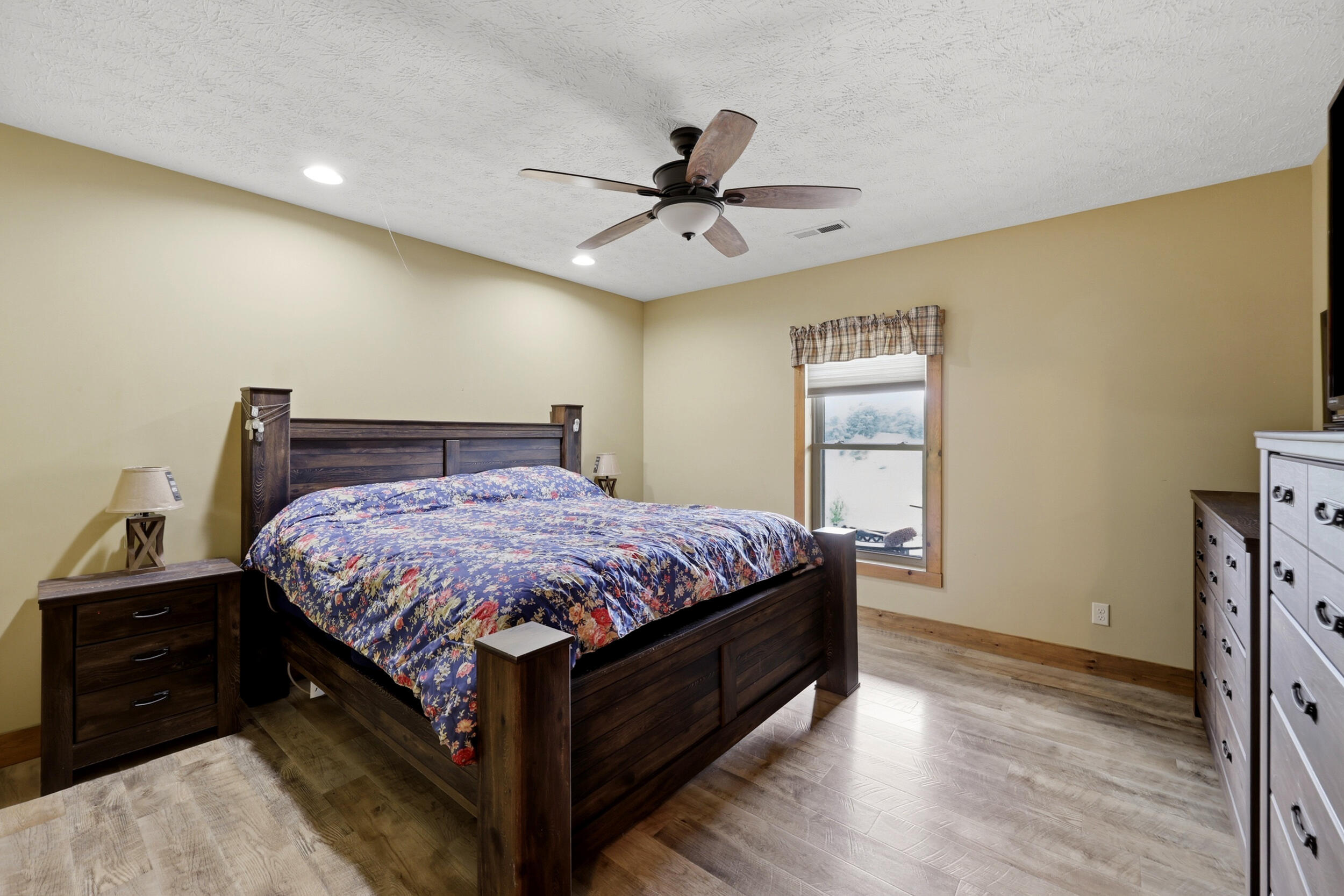 1010 Redwing Way Property Photo 31