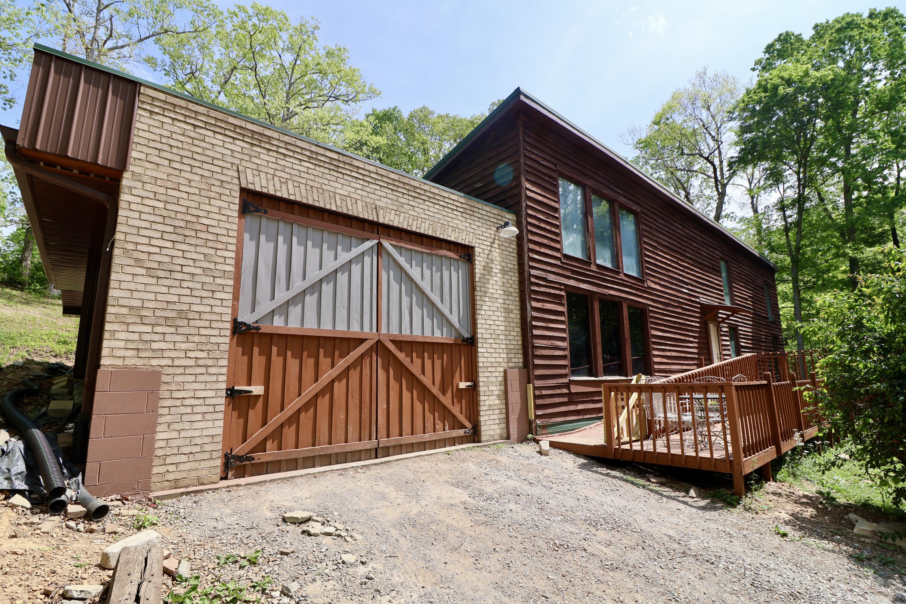124 Dustin Road Property Photo 2