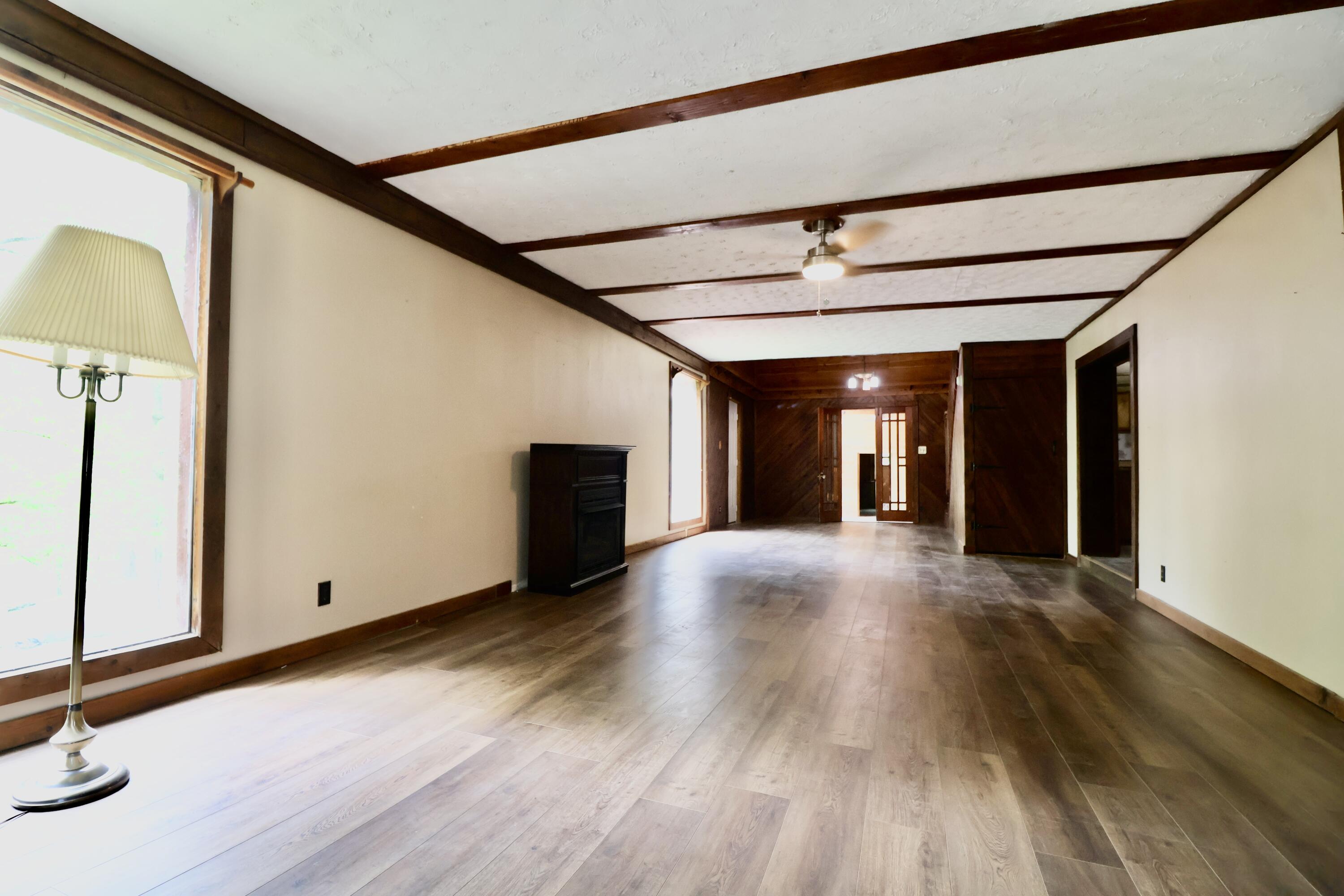 124 Dustin Road Property Photo 5