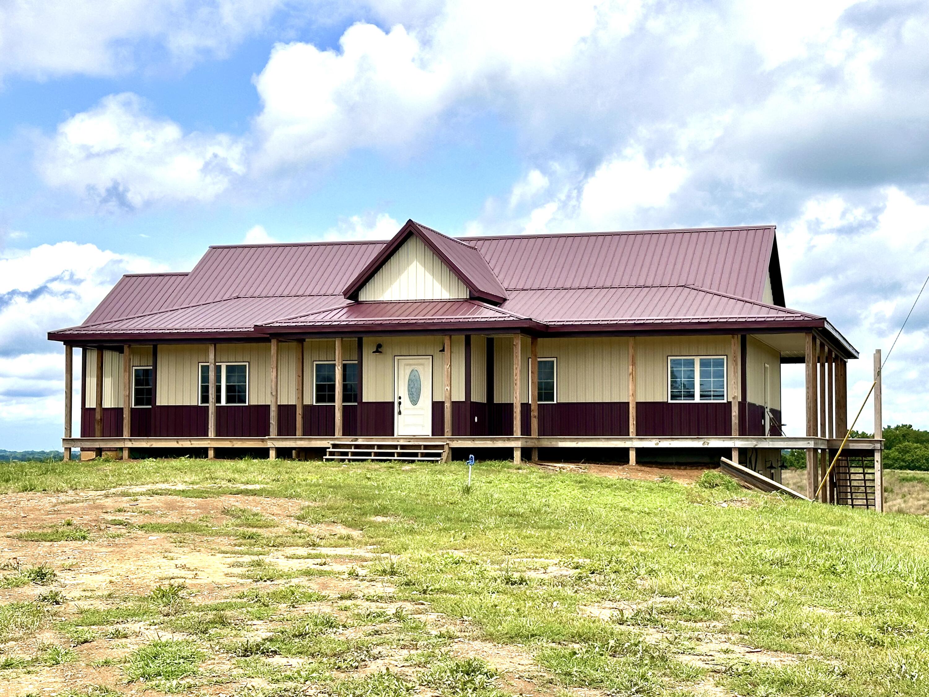 1502 Cane Run Road Property Photo 1
