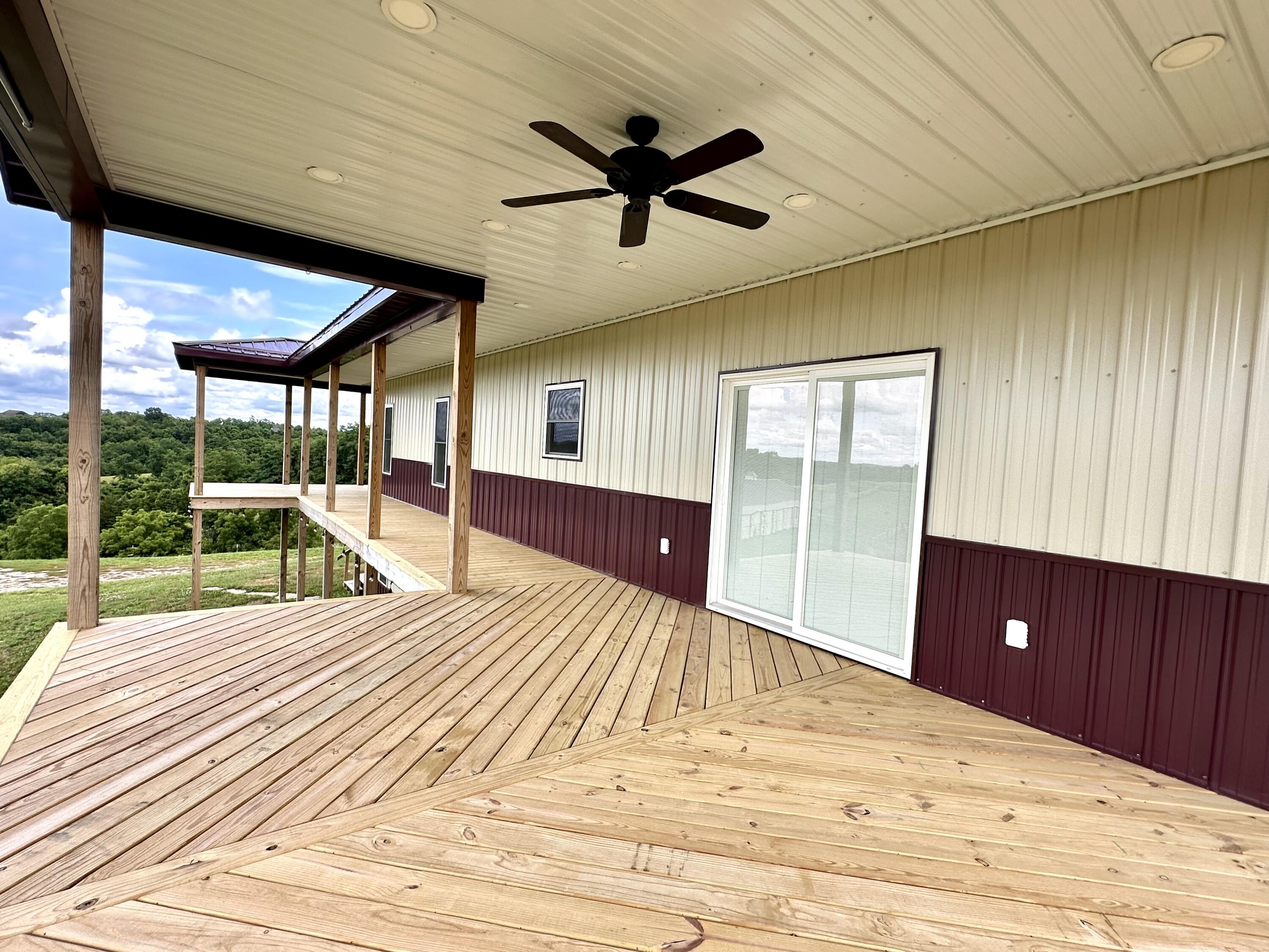 1502 Cane Run Road Property Photo 16