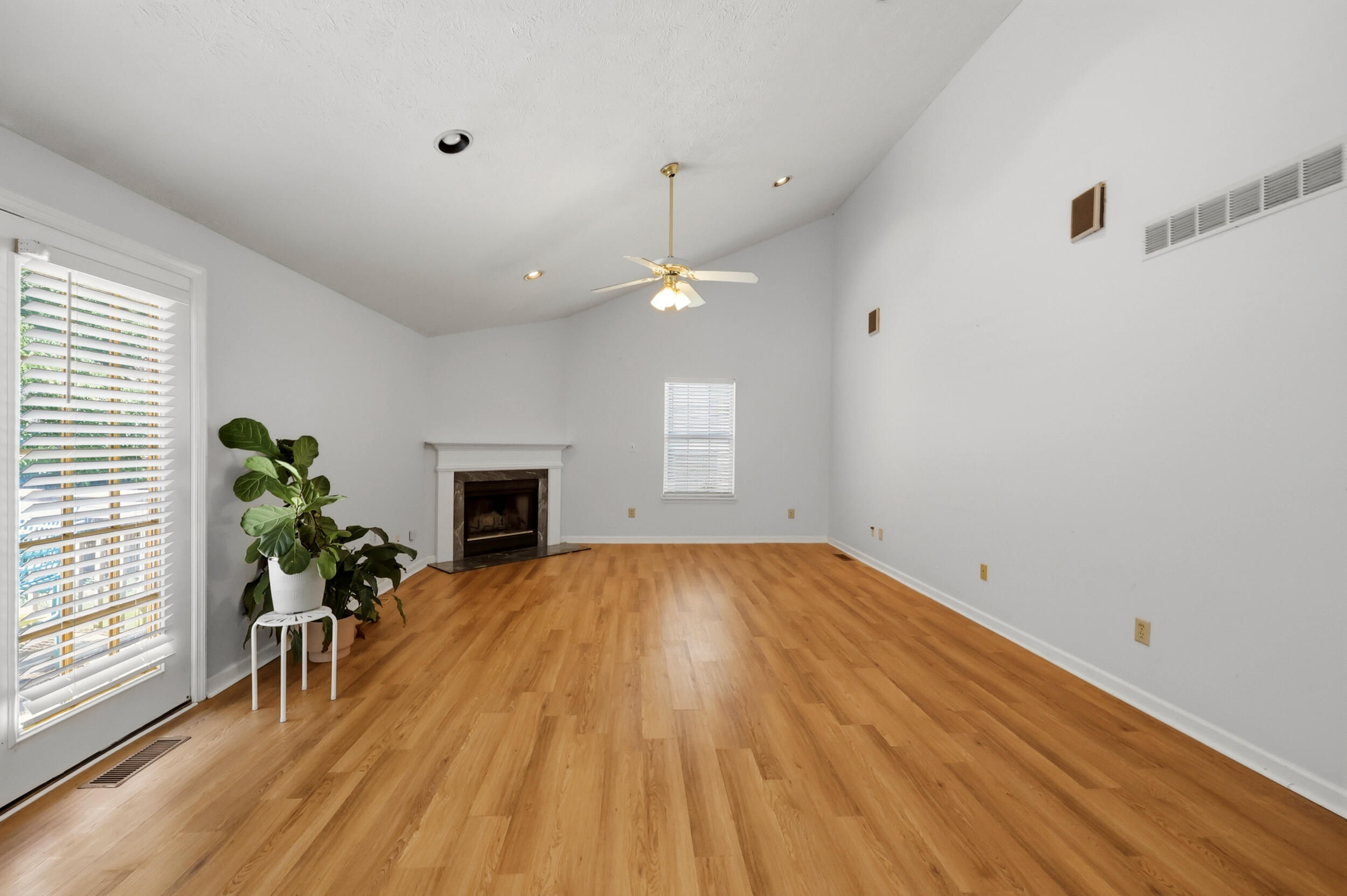 3805 Brookdale Circle Property Photo 12