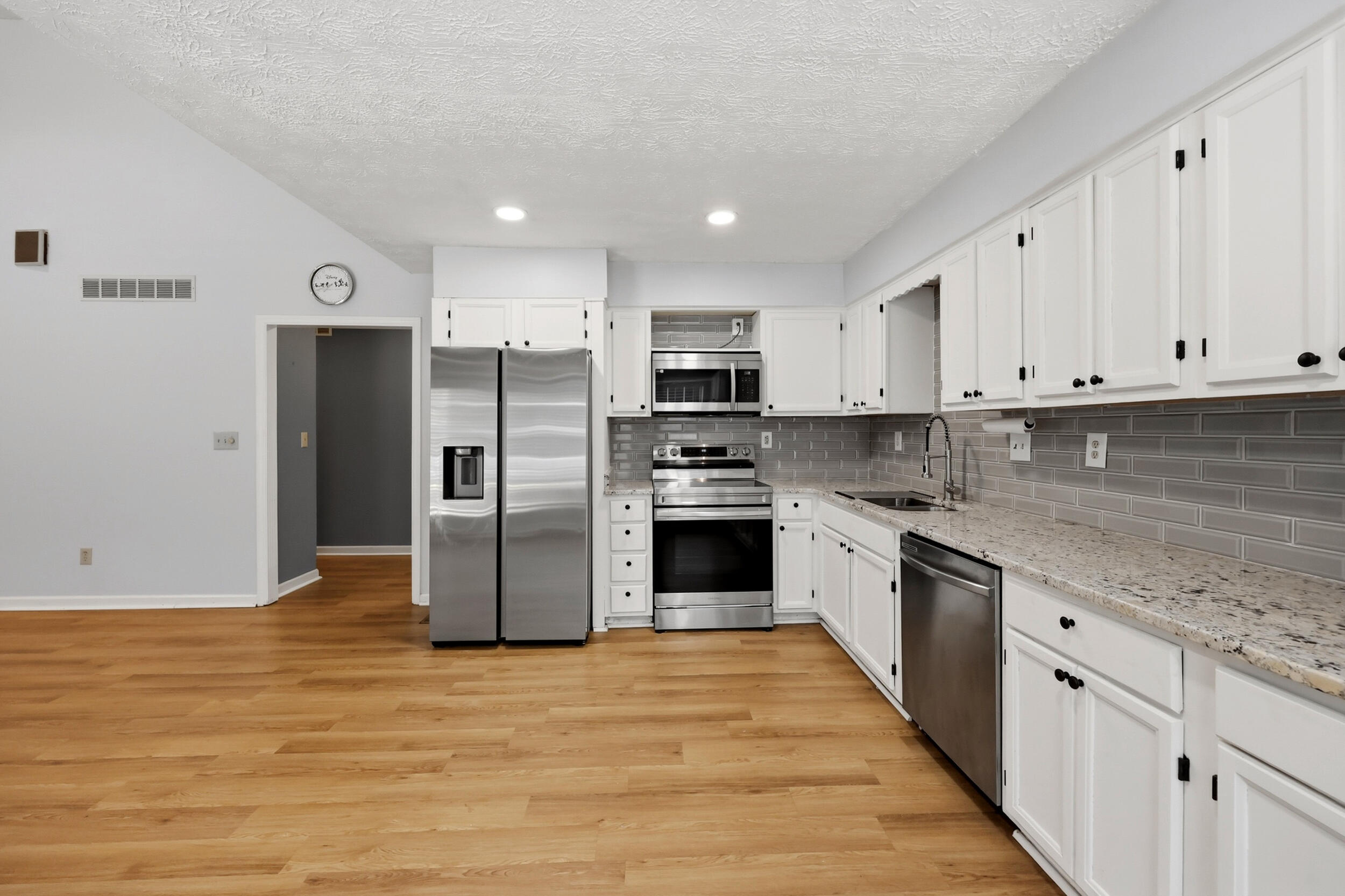3805 Brookdale Circle Property Photo 20