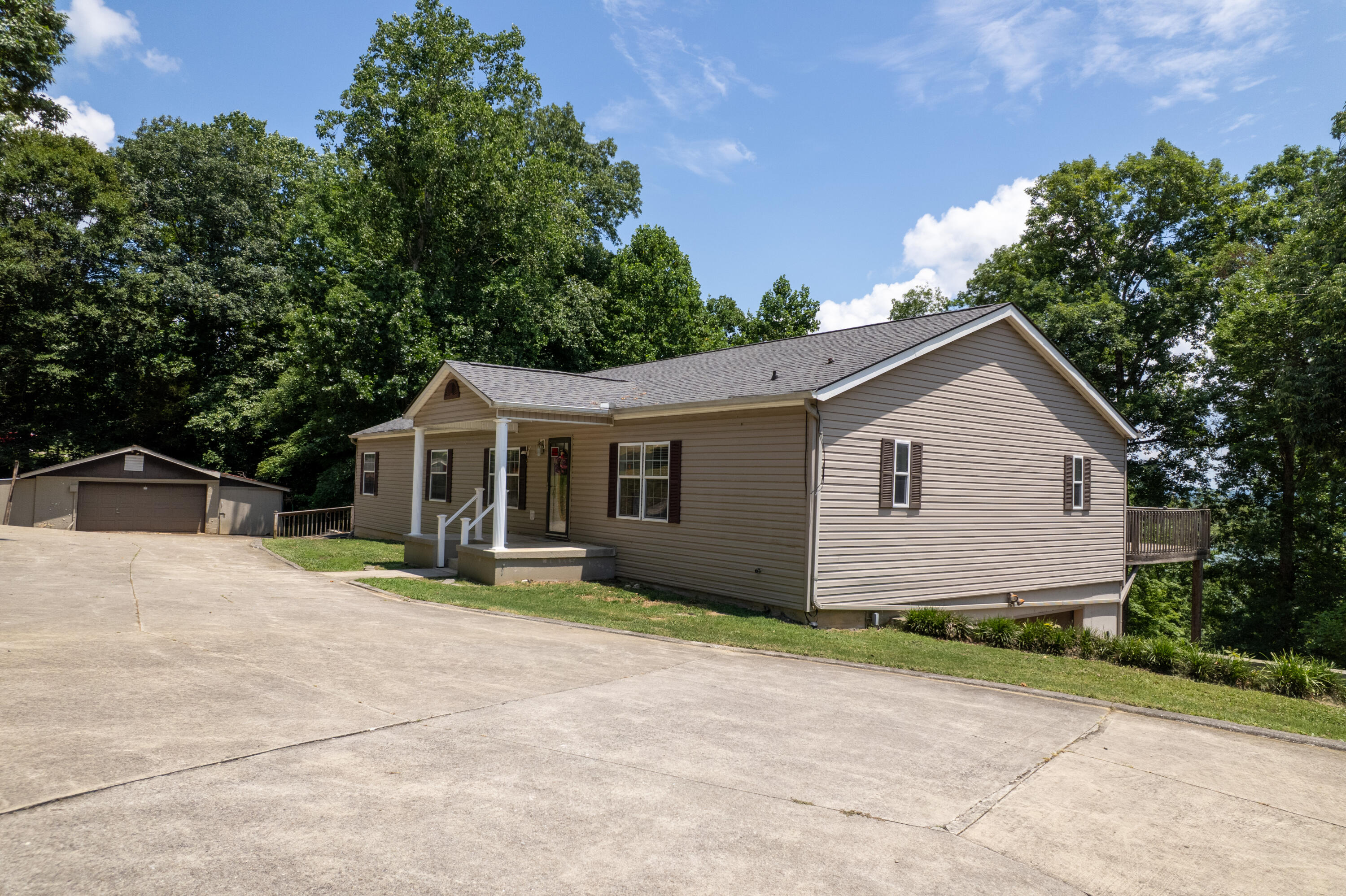 8882 Highway 761 Property Photo 86