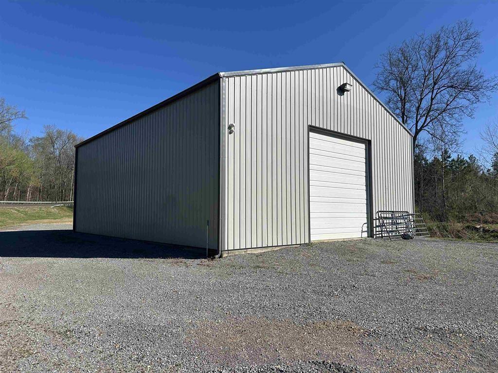 13217 S State Route 121 Property Photo 1