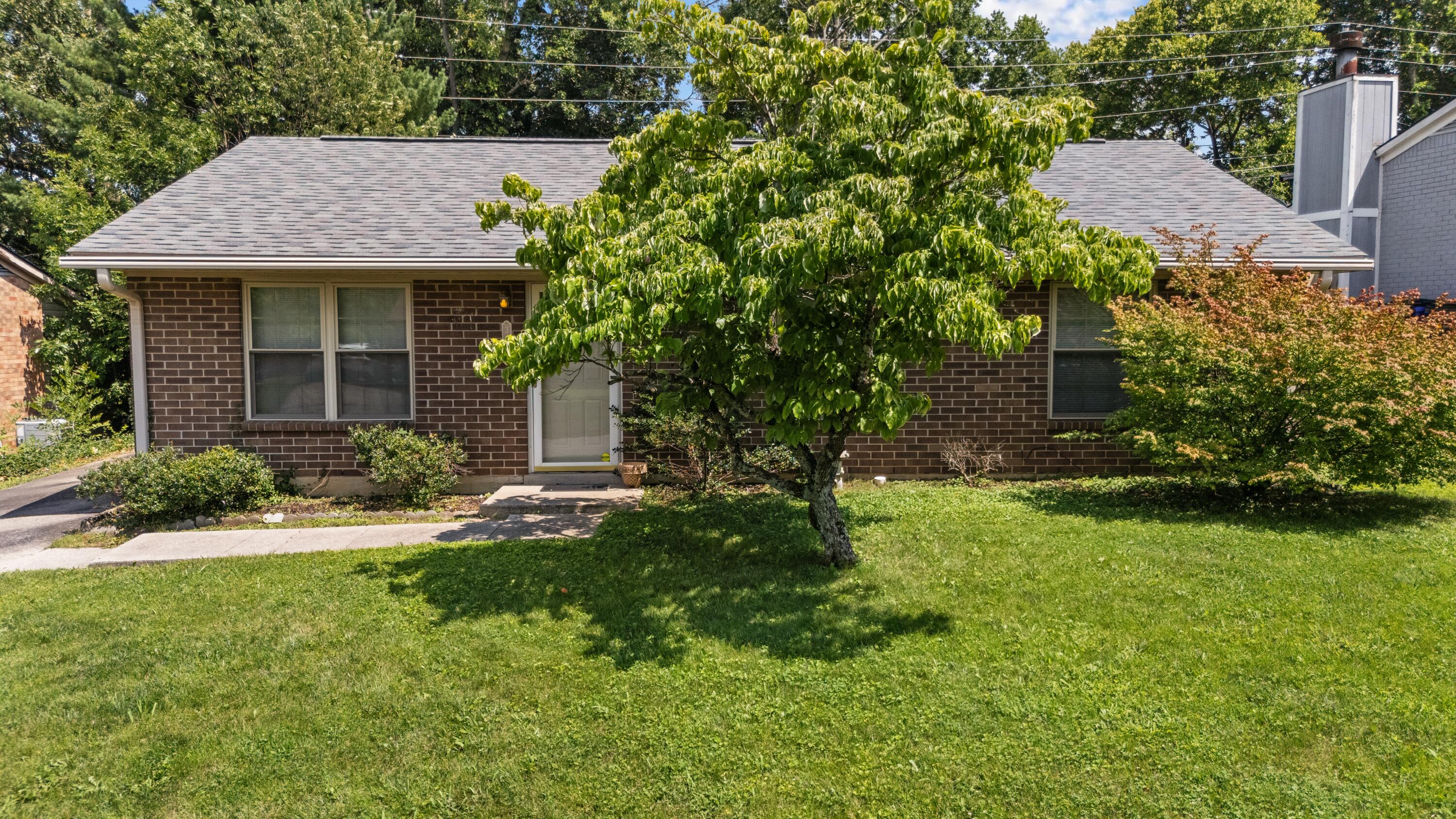 3336 Featherston Drive Property Photo 2