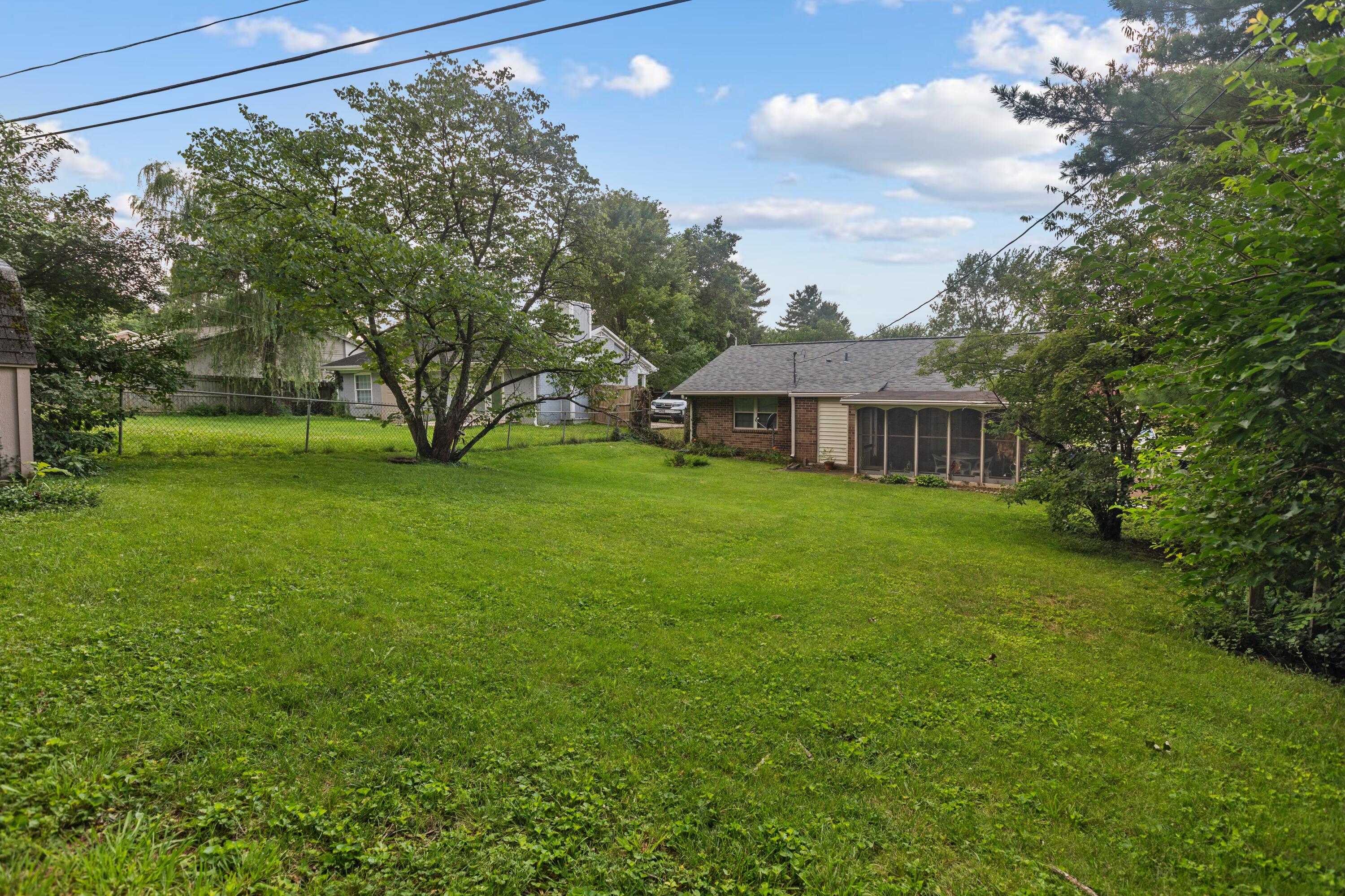 3336 Featherston Drive Property Photo 17