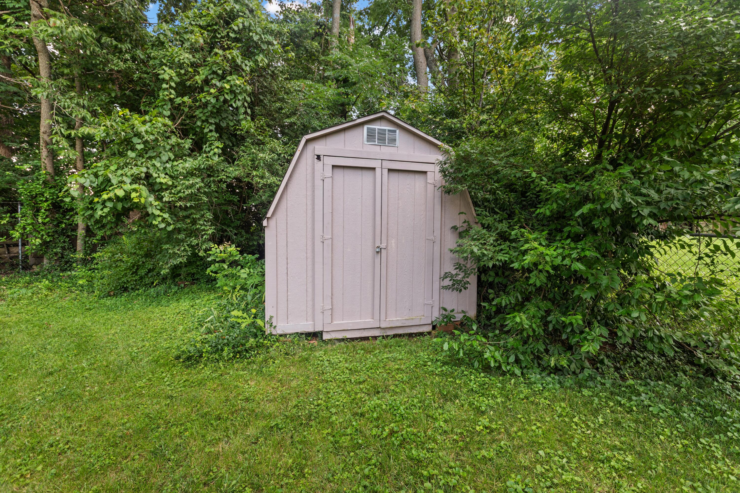 3336 Featherston Drive Property Photo 19