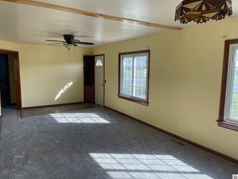 125 Barclay Street Property Photo 5