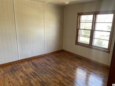 125 Barclay Street Property Photo 7