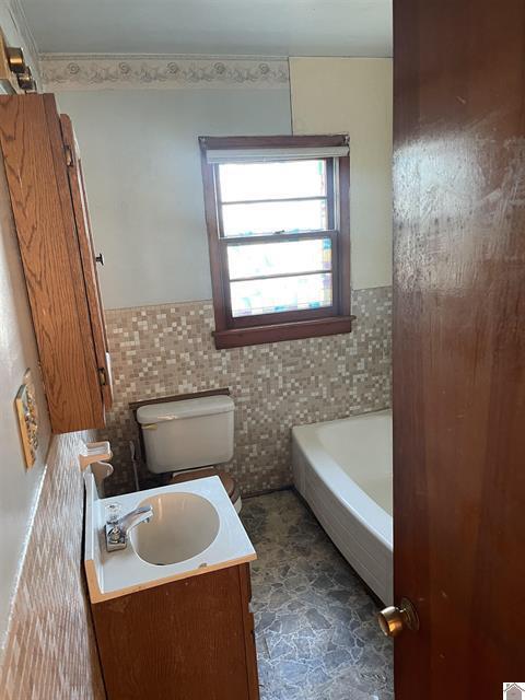 125 Barclay Street Property Photo 9