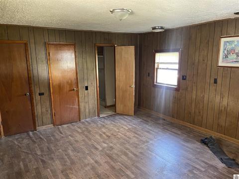 125 Barclay Street Property Photo 10