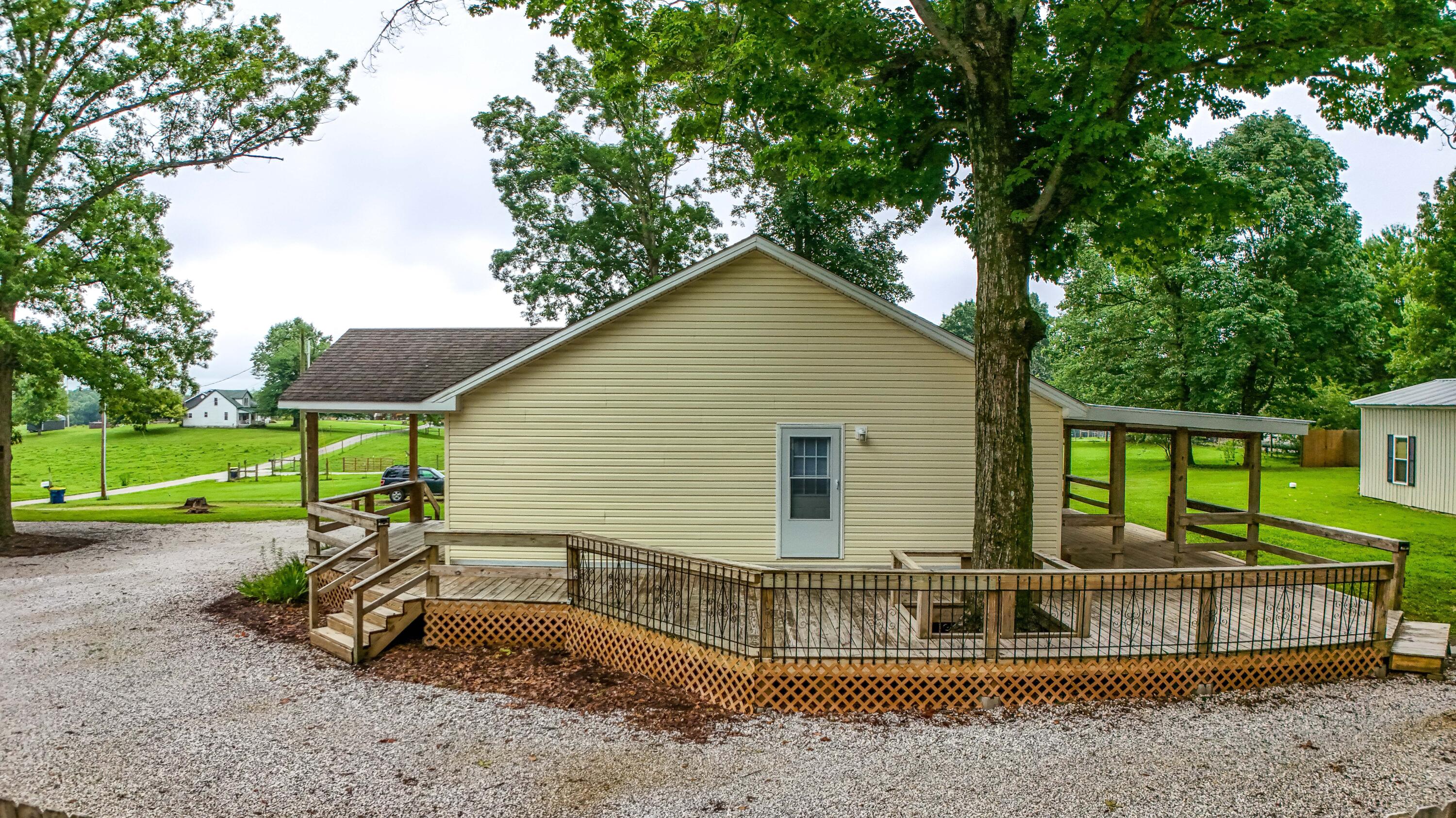 34 Brewer Lane Property Photo 4