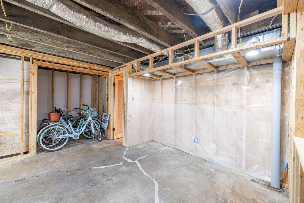 324 Friedman Avenue Property Photo 37