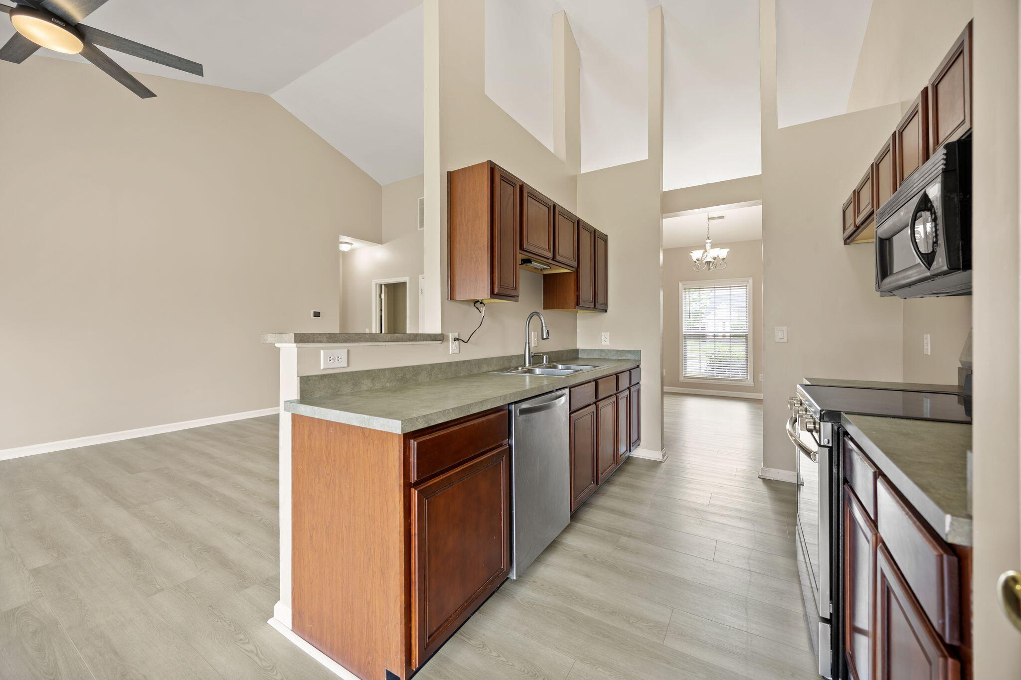 361 Bowerwood Drive Property Photo 10