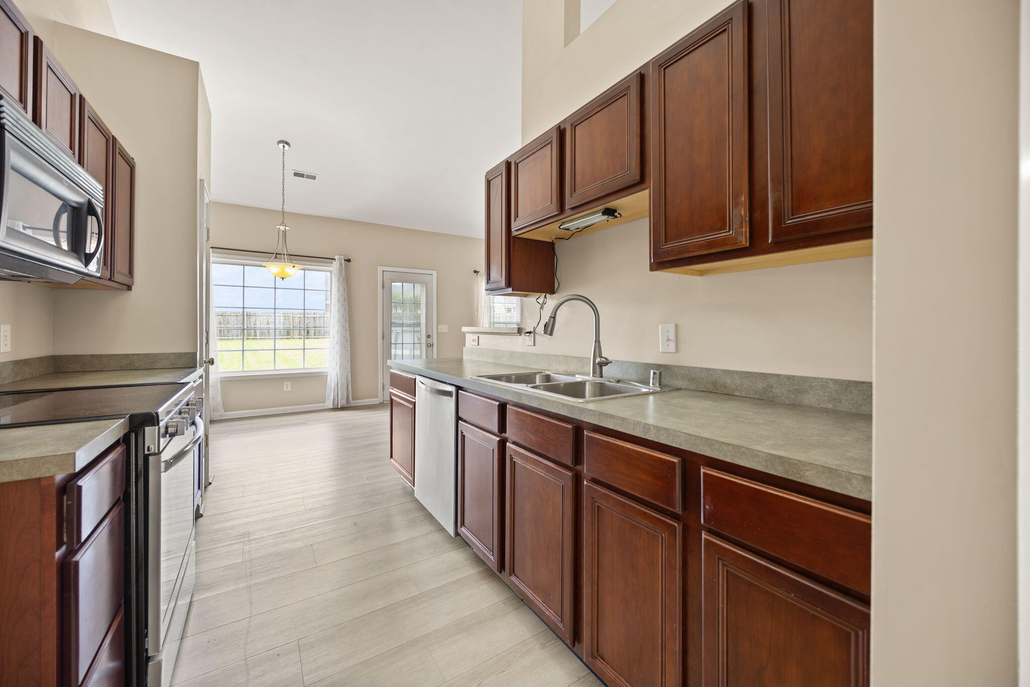 361 Bowerwood Drive Property Photo 13