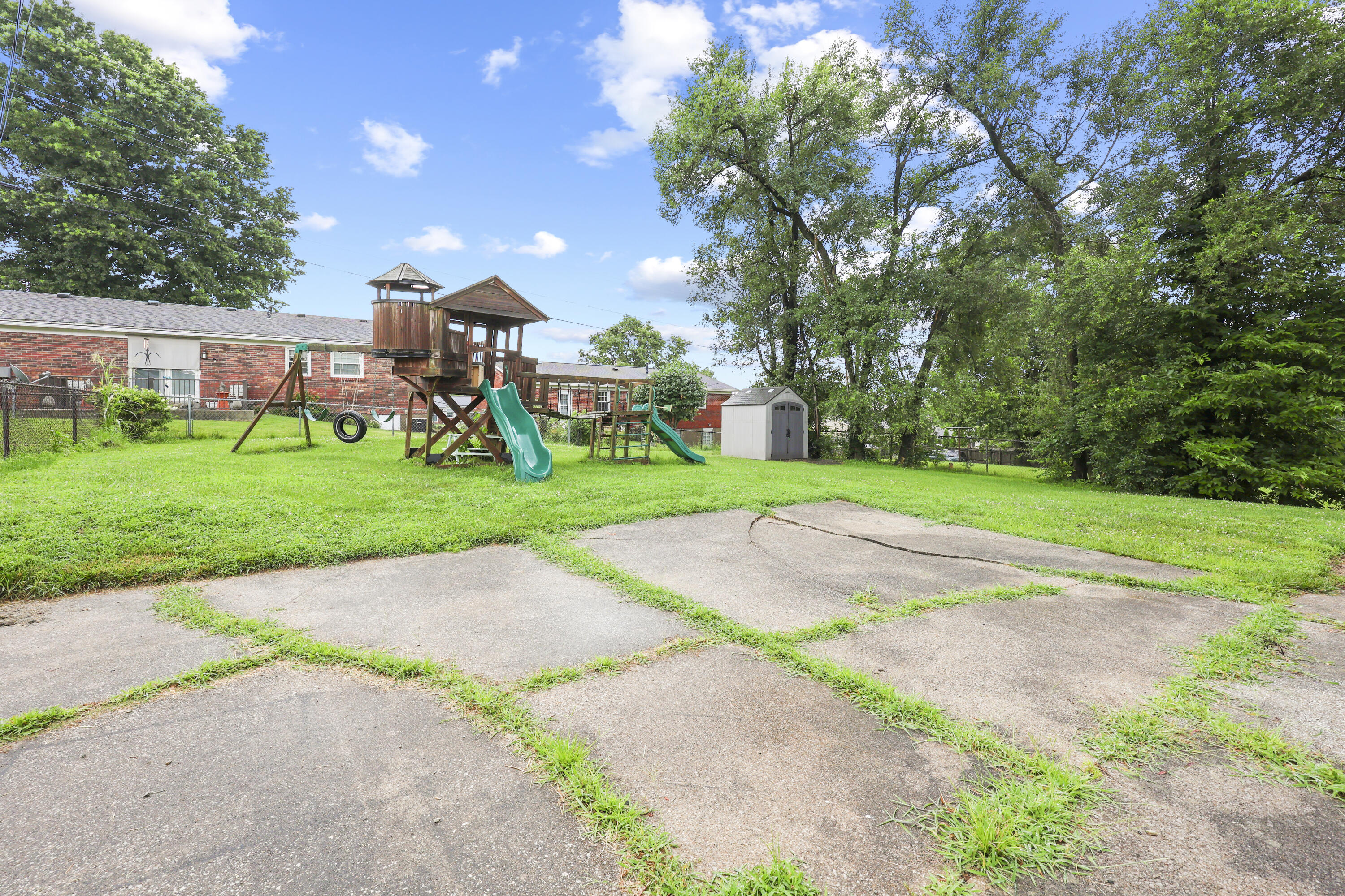 128 Cherokee Drive Property Photo 35