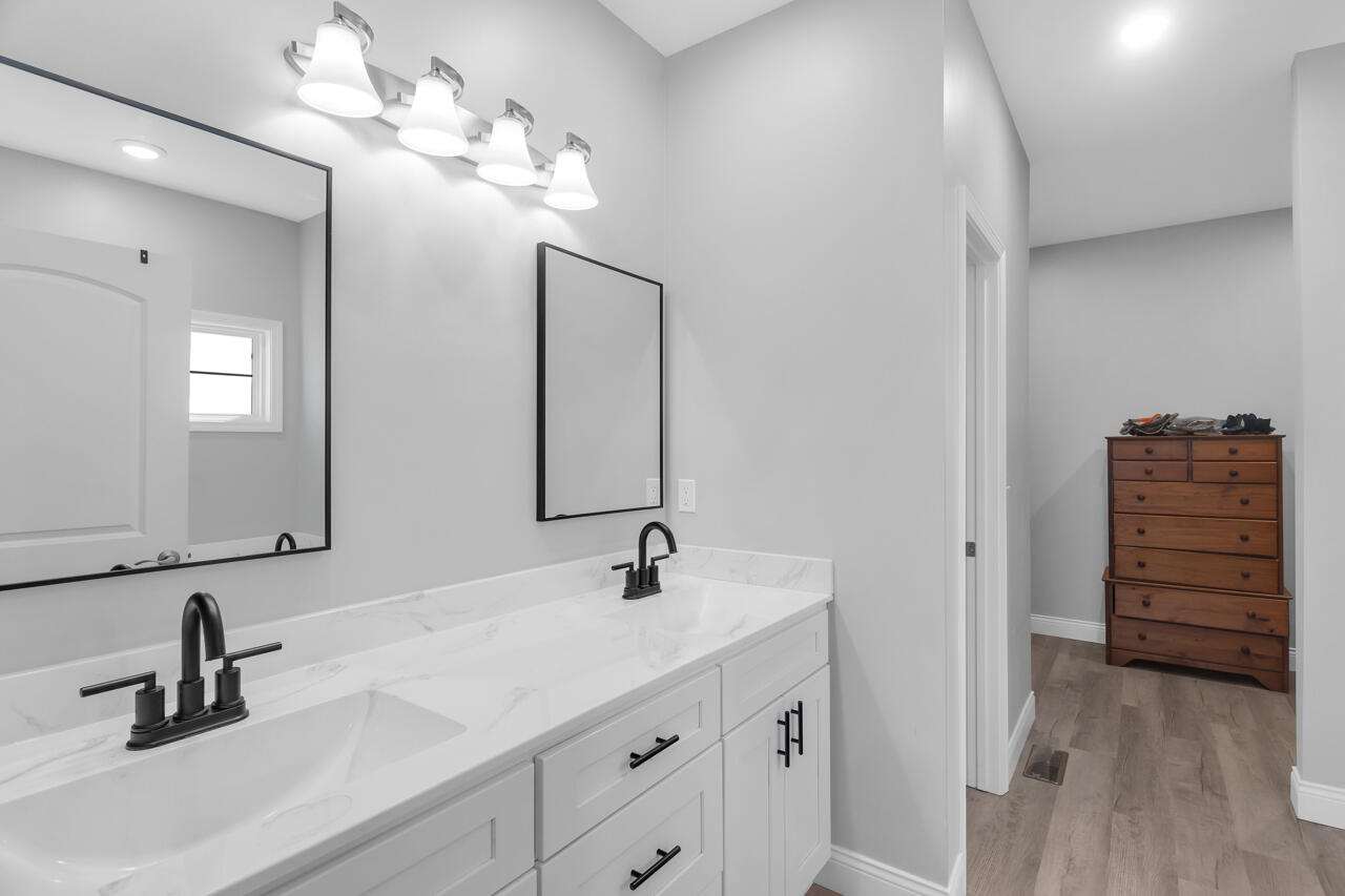 175 Ayly Estates Drive Property Photo 18