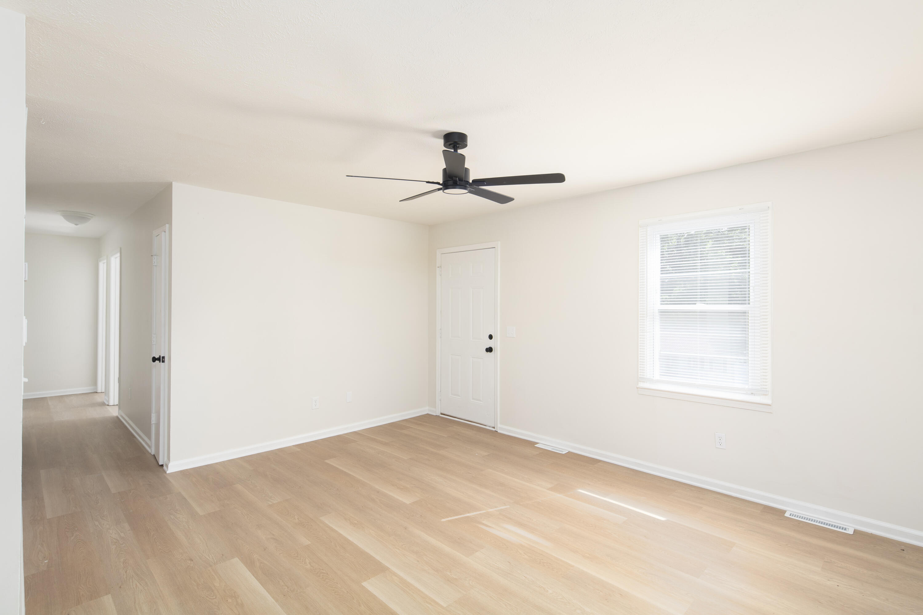 131 Spring Valley Drive Property Photo 8