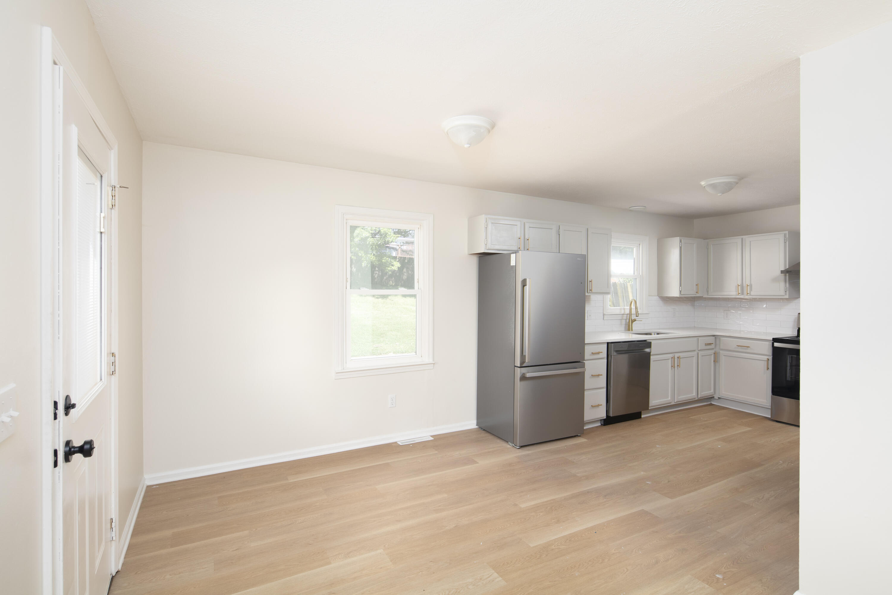 131 Spring Valley Drive Property Photo 10
