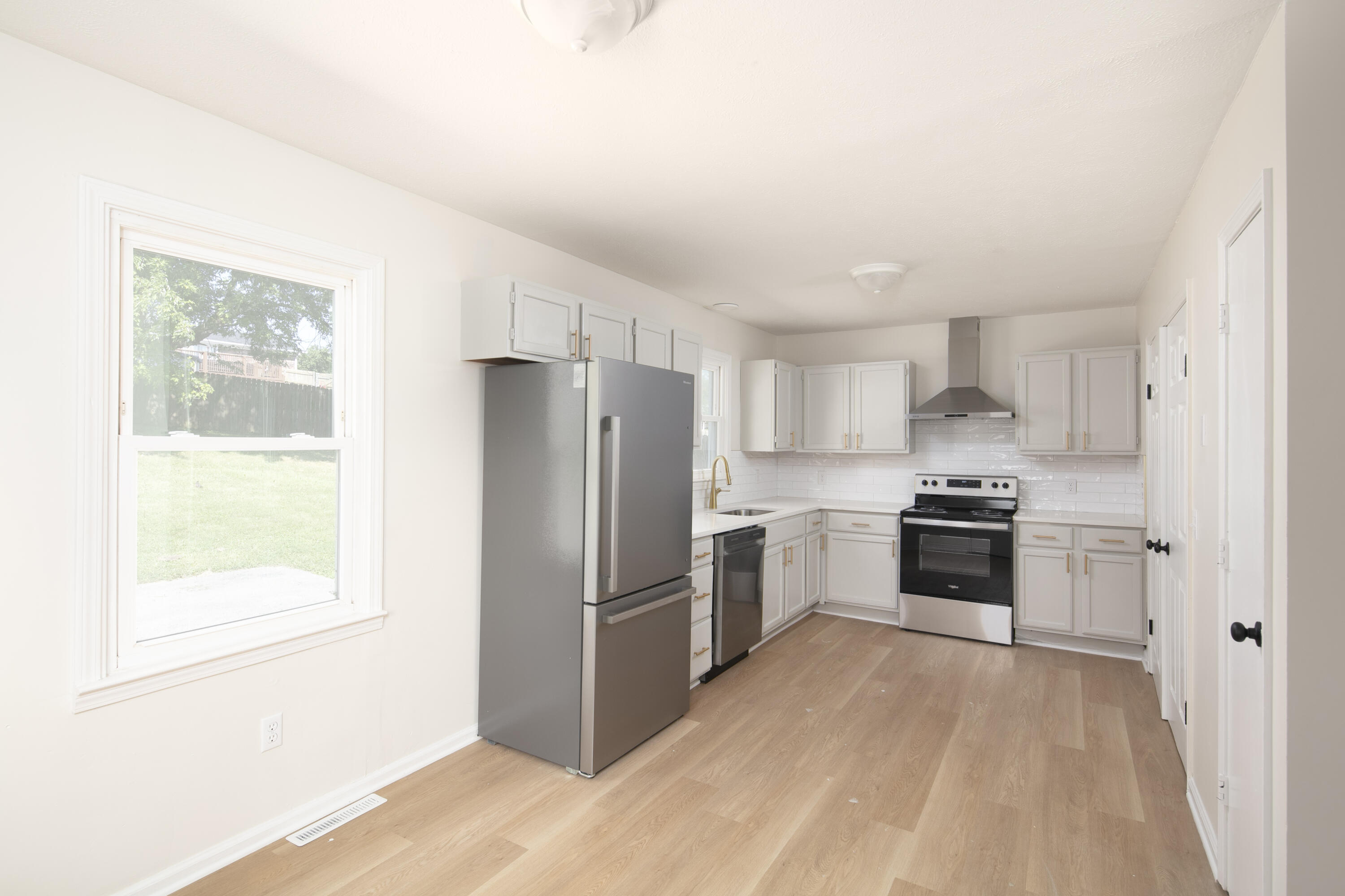 131 Spring Valley Drive Property Photo 11