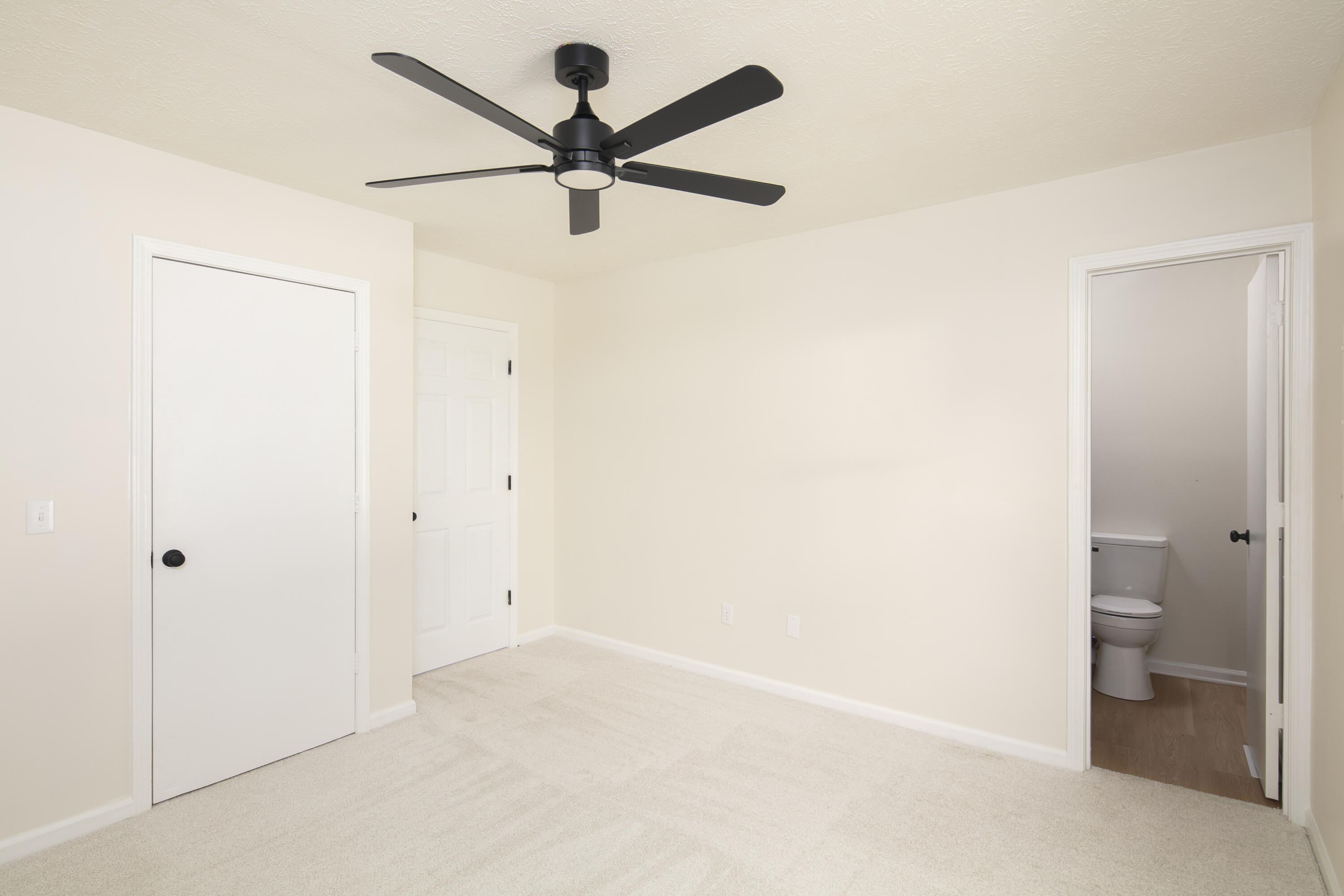 131 Spring Valley Drive Property Photo 16