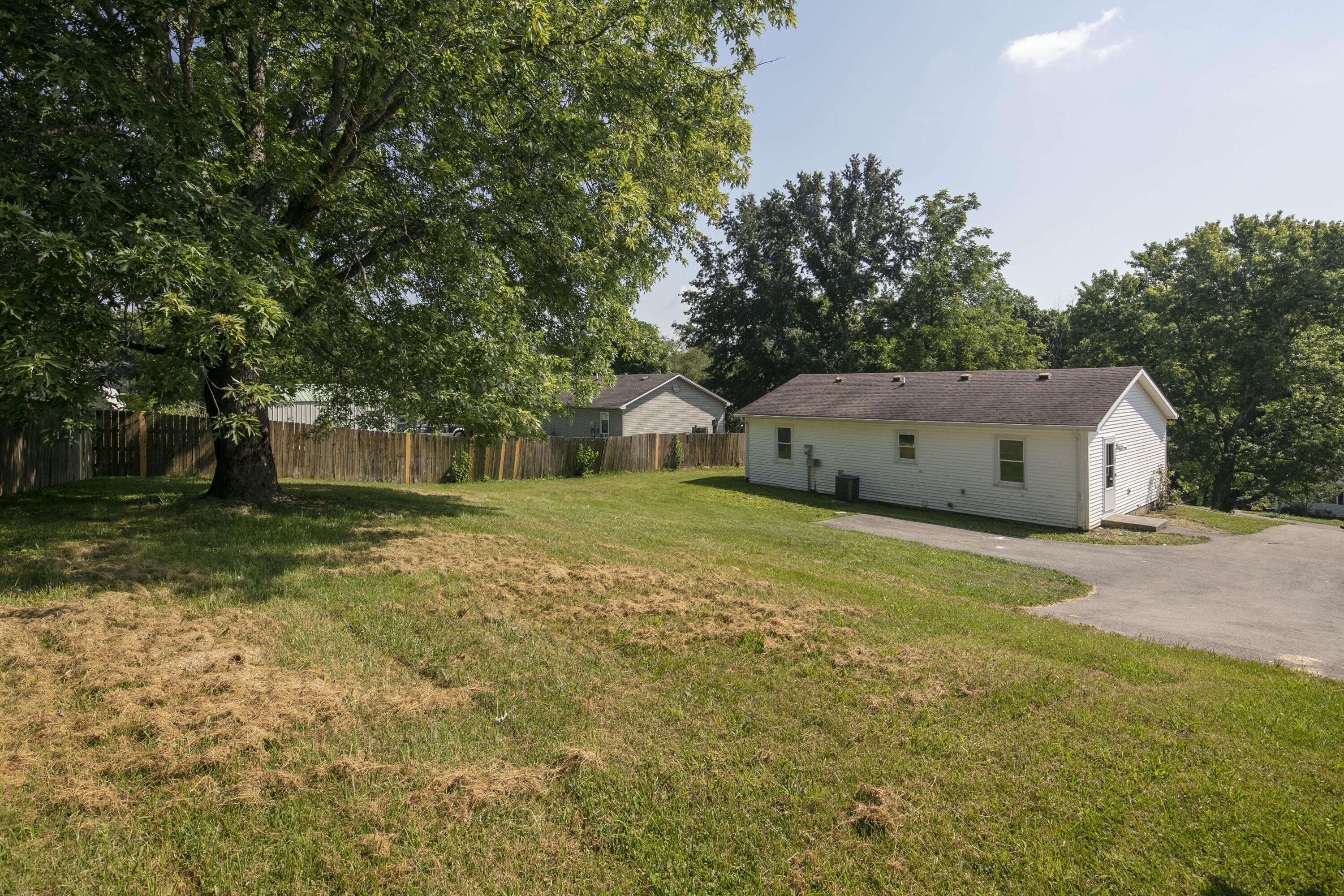 131 Spring Valley Drive Property Photo 24