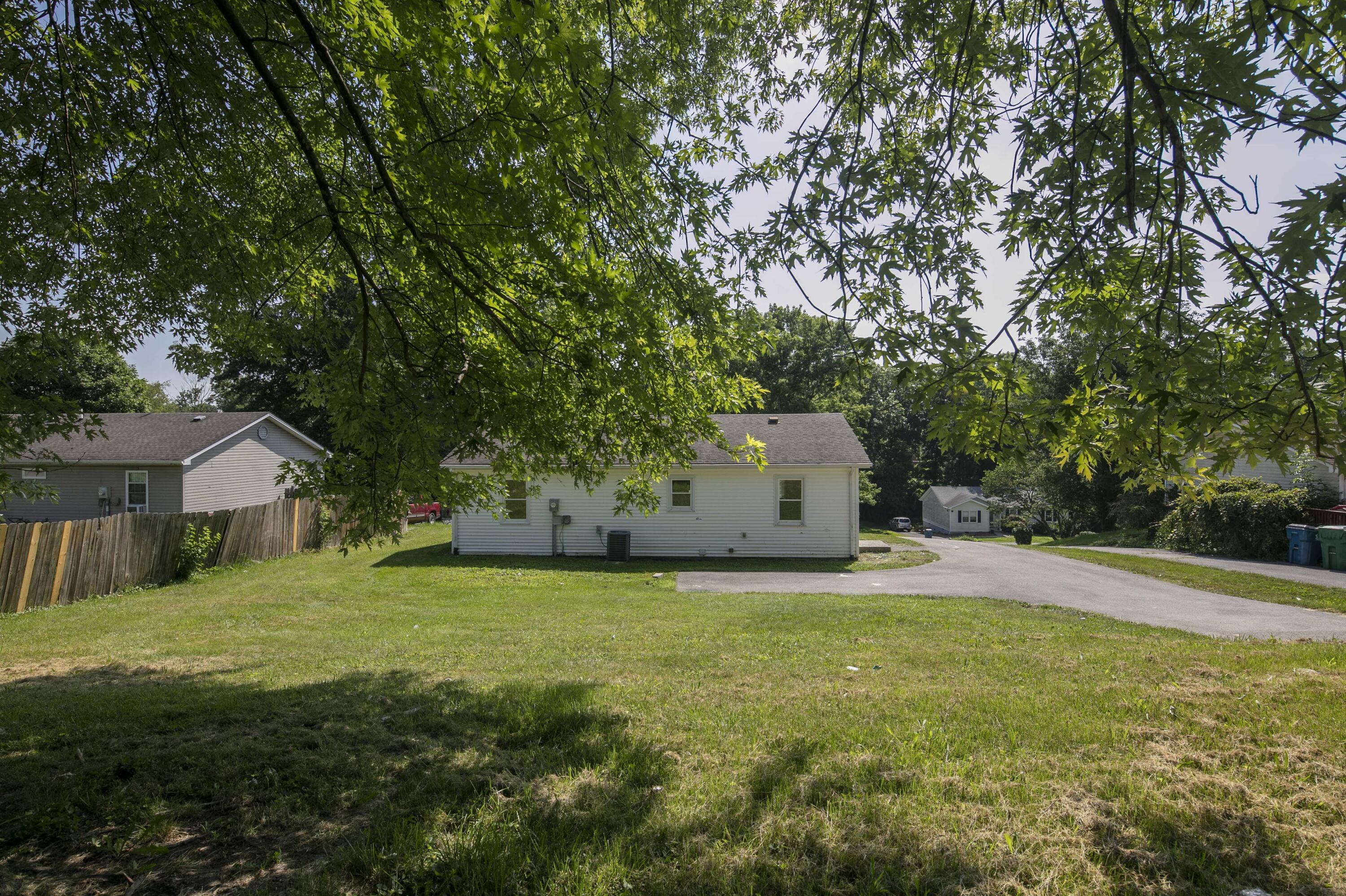 131 Spring Valley Drive Property Photo 25