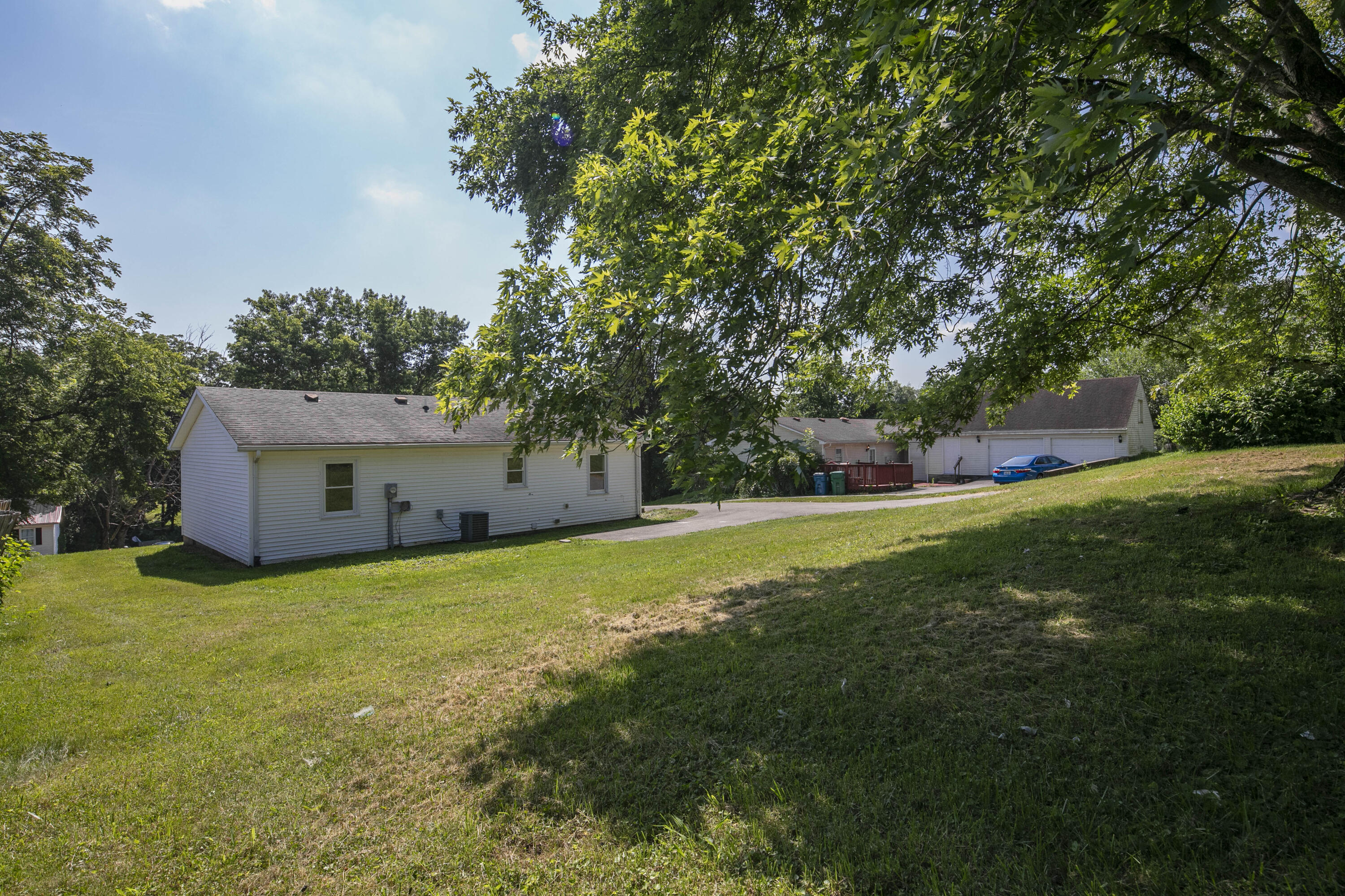 131 Spring Valley Drive Property Photo 26