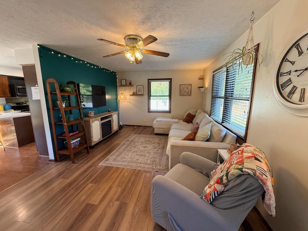 10471 Us-62 Property Photo 8