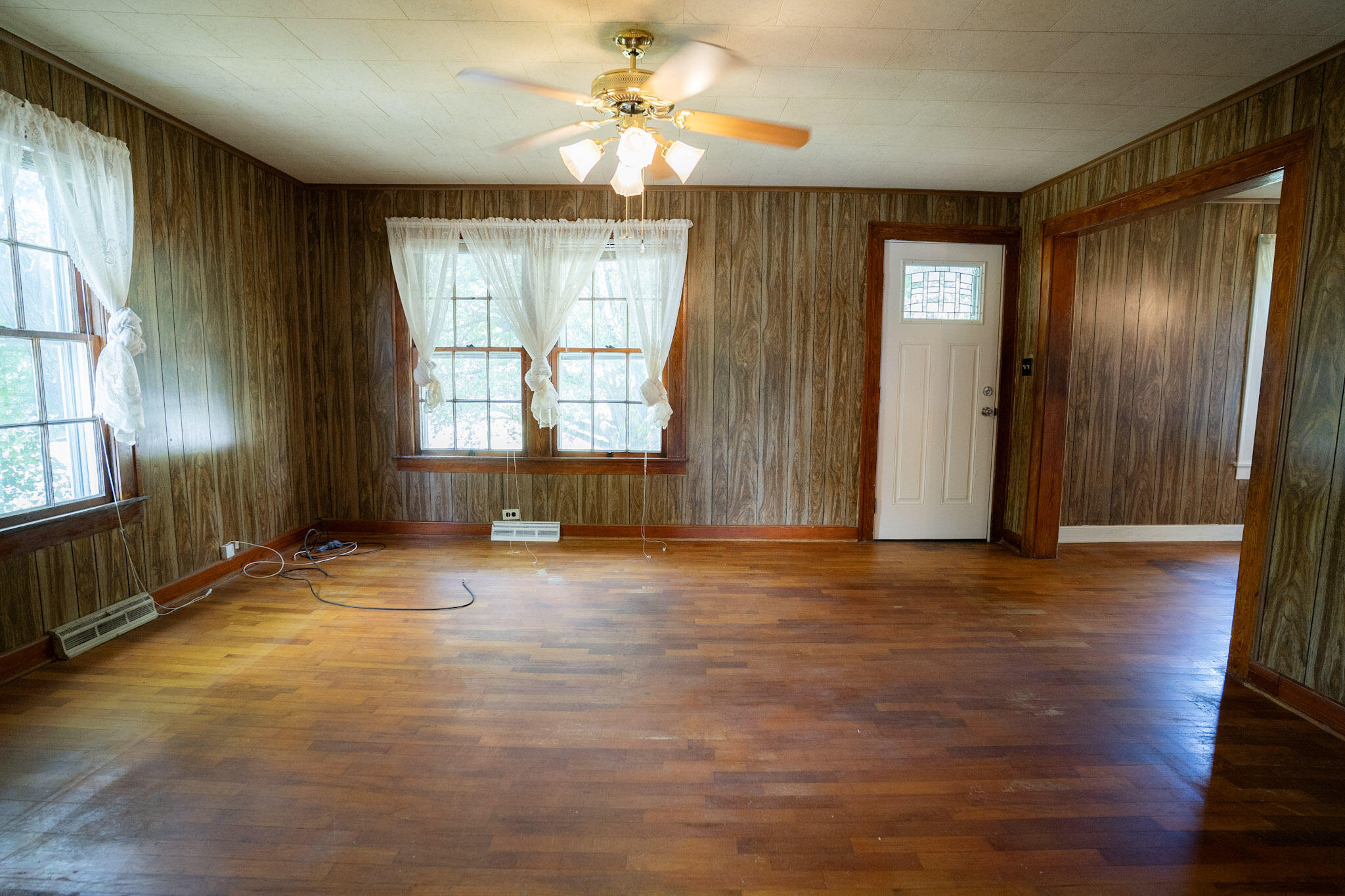 300 Dawson Road Property Photo 3