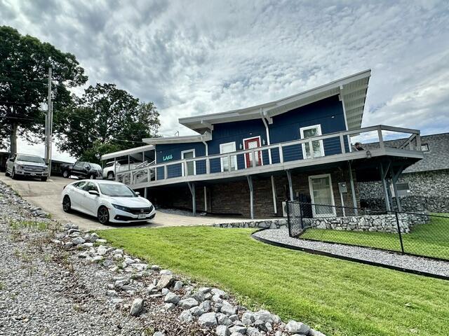 178 Sherwood Drive Property Photo 2
