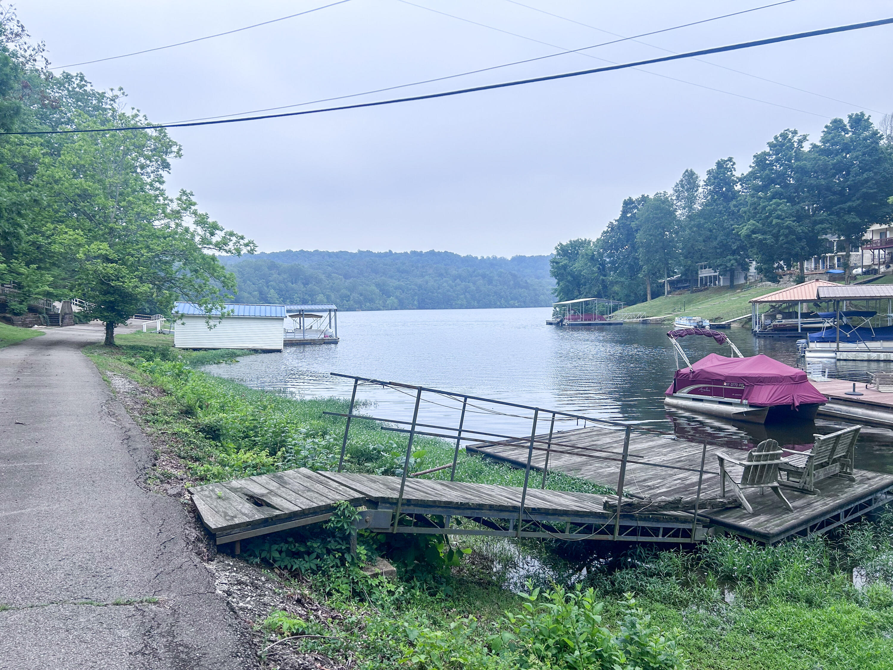 305 Lakeshore Drive Property Photo 28