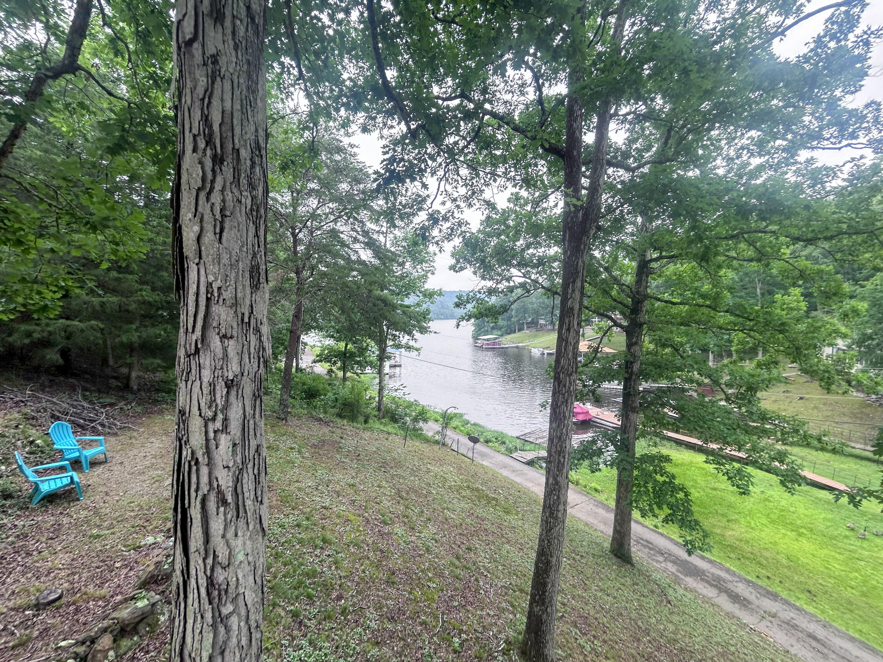 305 Lakeshore Drive Property Photo 29