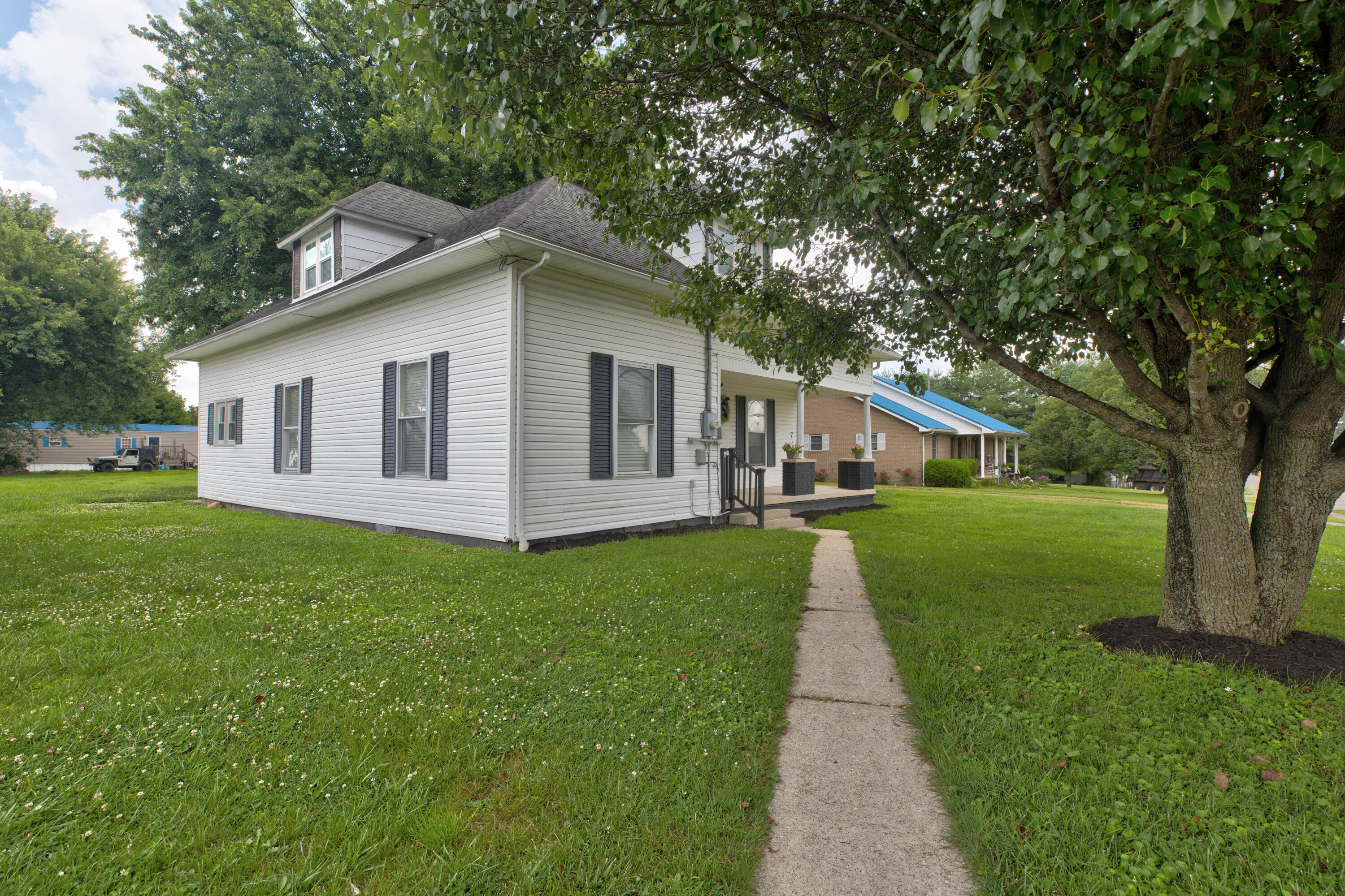 4103 Camargo Road Property Photo 3