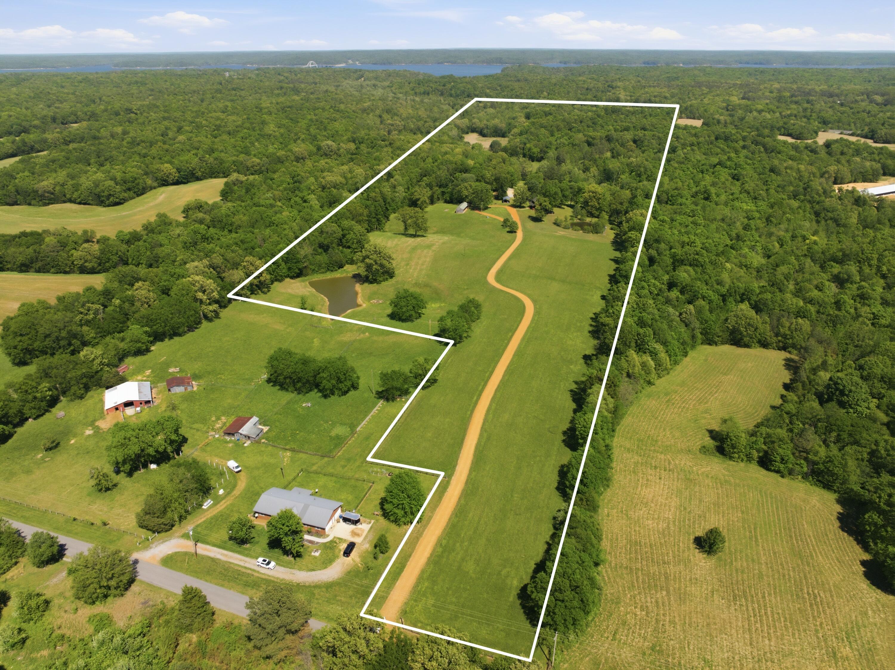 846 Rudolph Road Property Photo 4