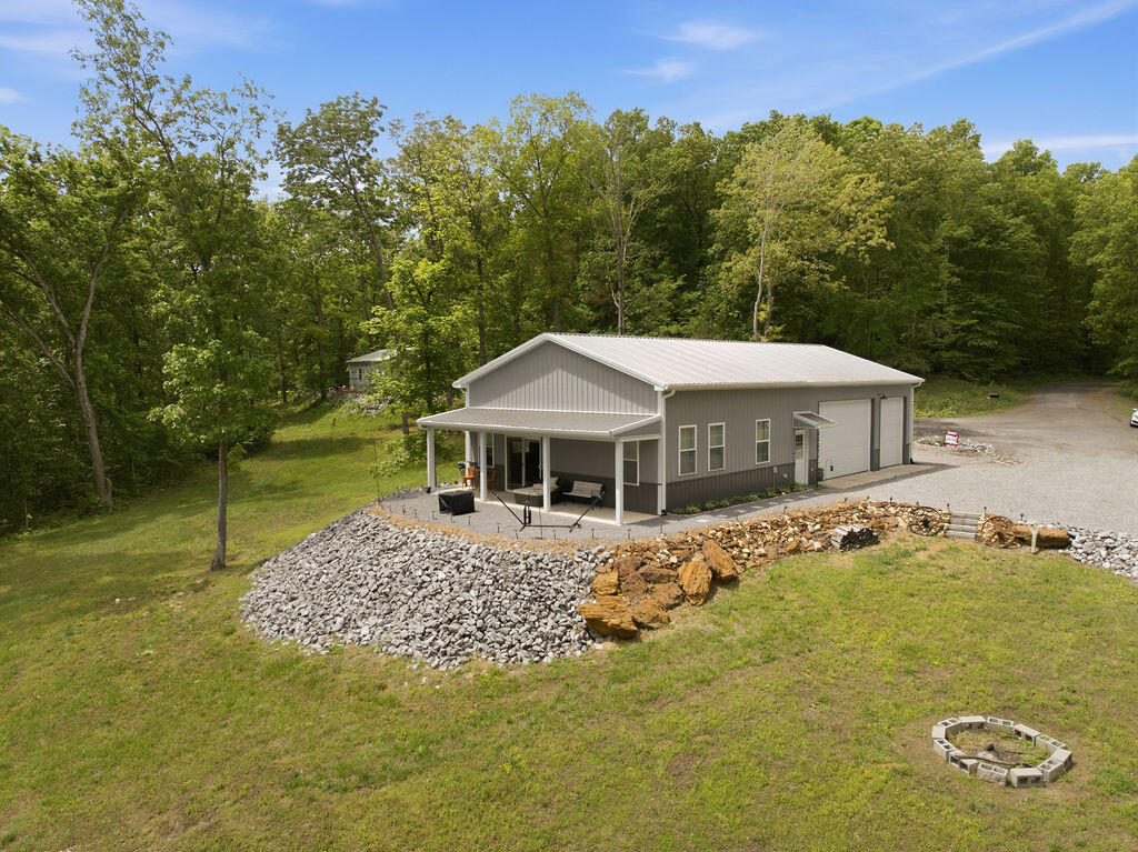 456 Kentucky Lake Drive Property Photo 1